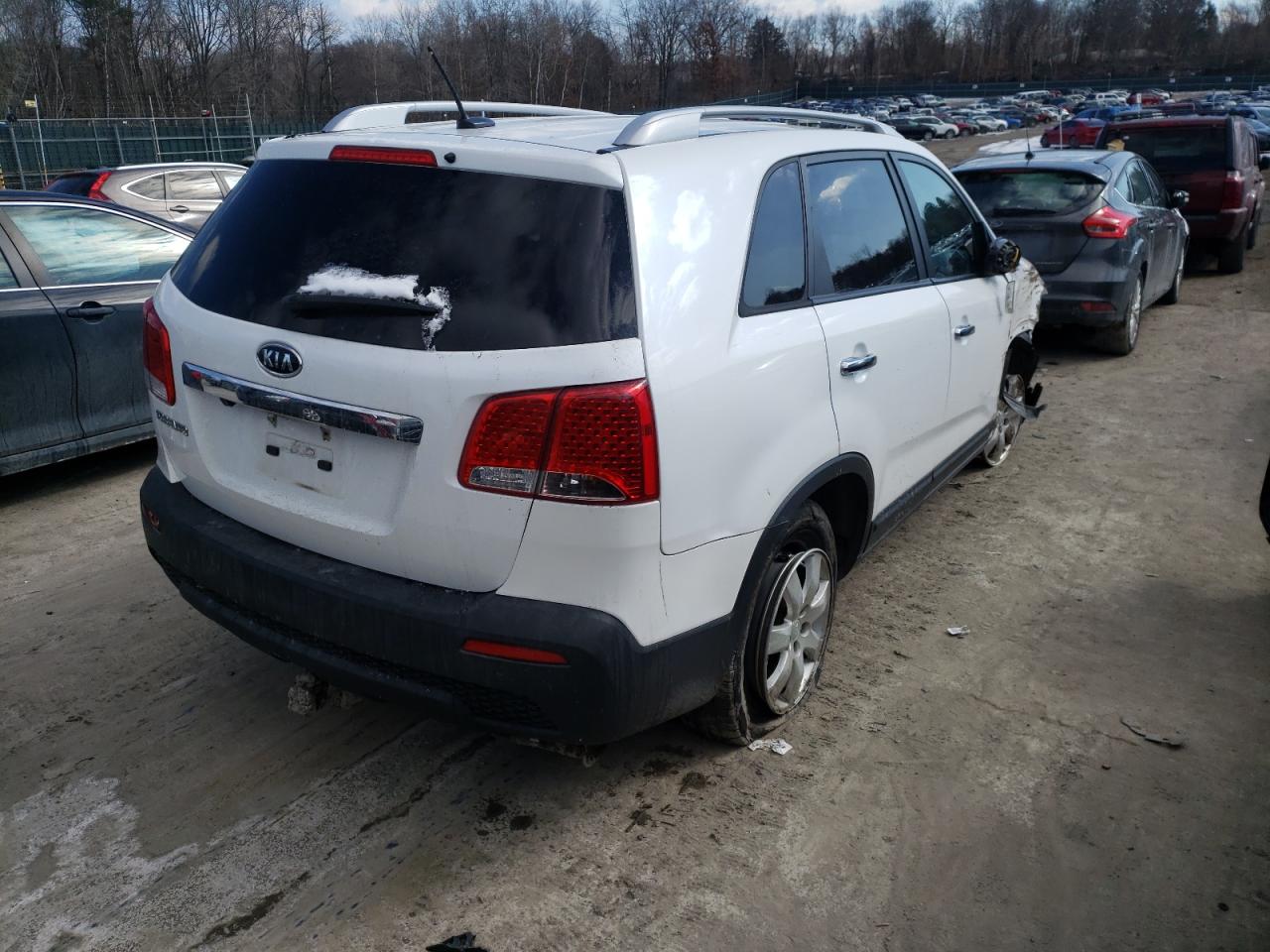 Photo 4 from auction – 2011 KIA SORENTO BA with VIN 5XYKTDA11BG030717