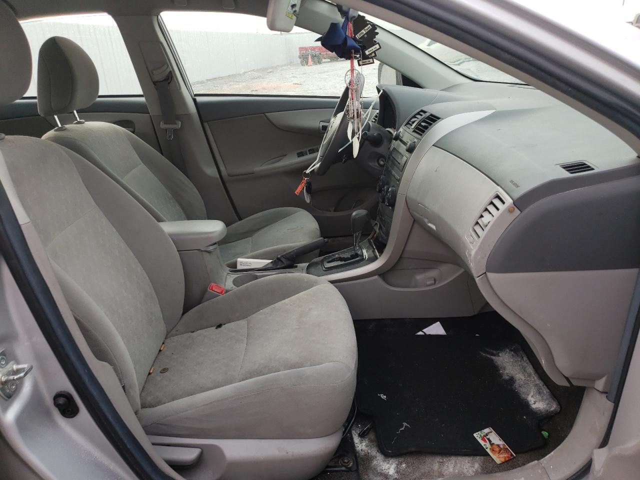 Photo 5 from auction – 2009 TOYOTA COROLLA BA with VIN 2T1BU40E99C070972