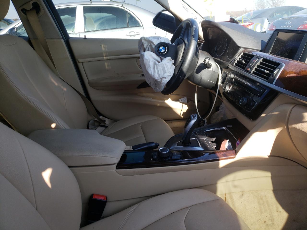Photo 5 from auction – 2016 BMW 320 XI with VIN WBA8E5G53GNU19800
