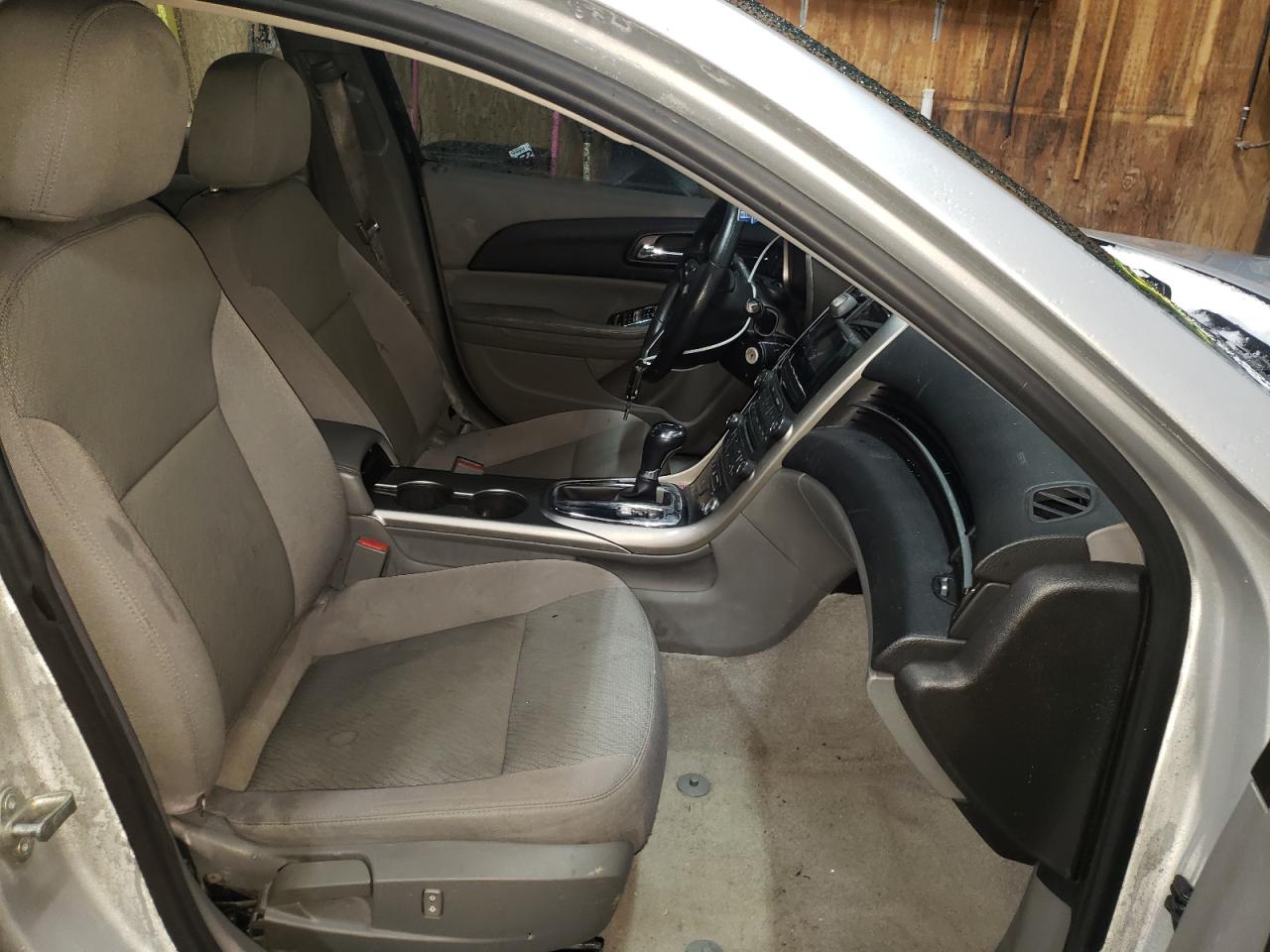 Photo 5 from auction – 2013 CHEVROLET MALIBU LS with VIN 1G11B5SA8DF340445
