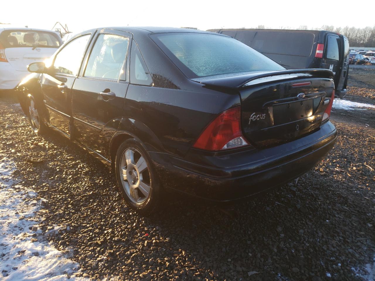 Photo 3 from auction – 2003 FORD FOCUS with VIN 1FAFP38313W259383