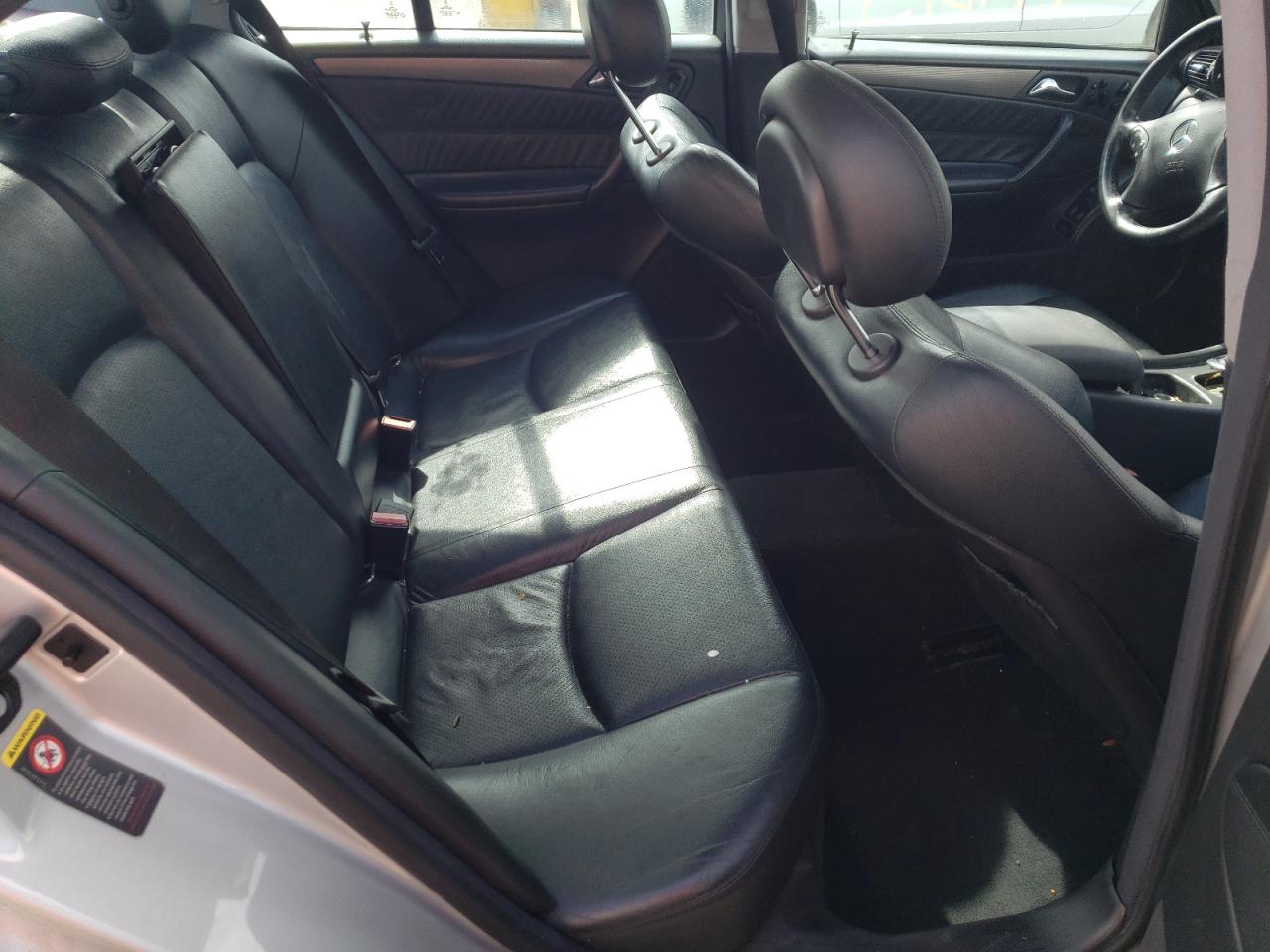 Photo 6 from auction – 2001 MERCEDES-BENZ C 320 with VIN WDBRF64J01F056738
