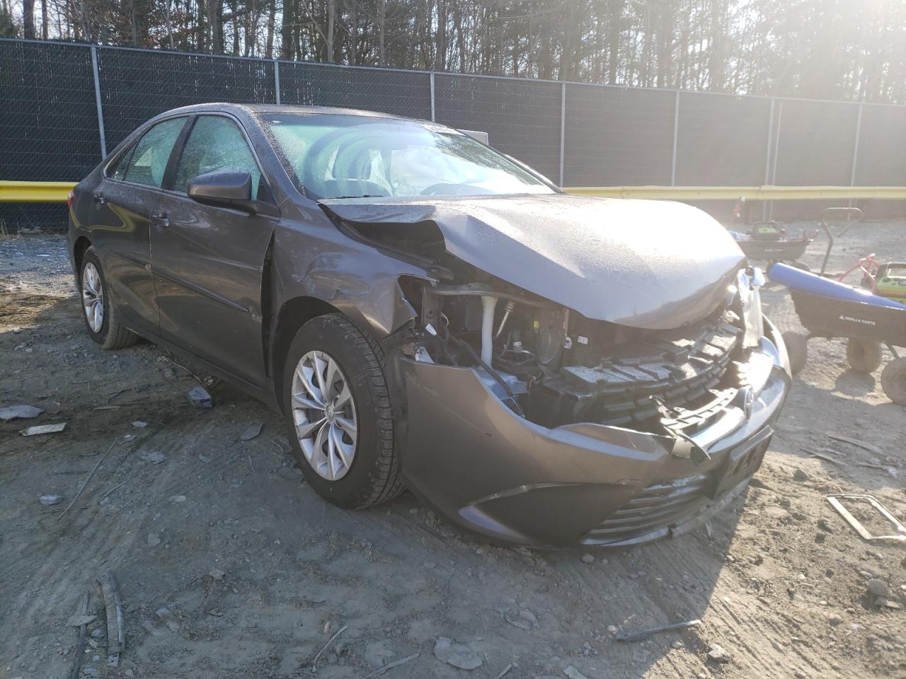 TOYOTA CAMRY LE 2015 with VIN 4T4BF1FKXFR458069 - Photo from auction