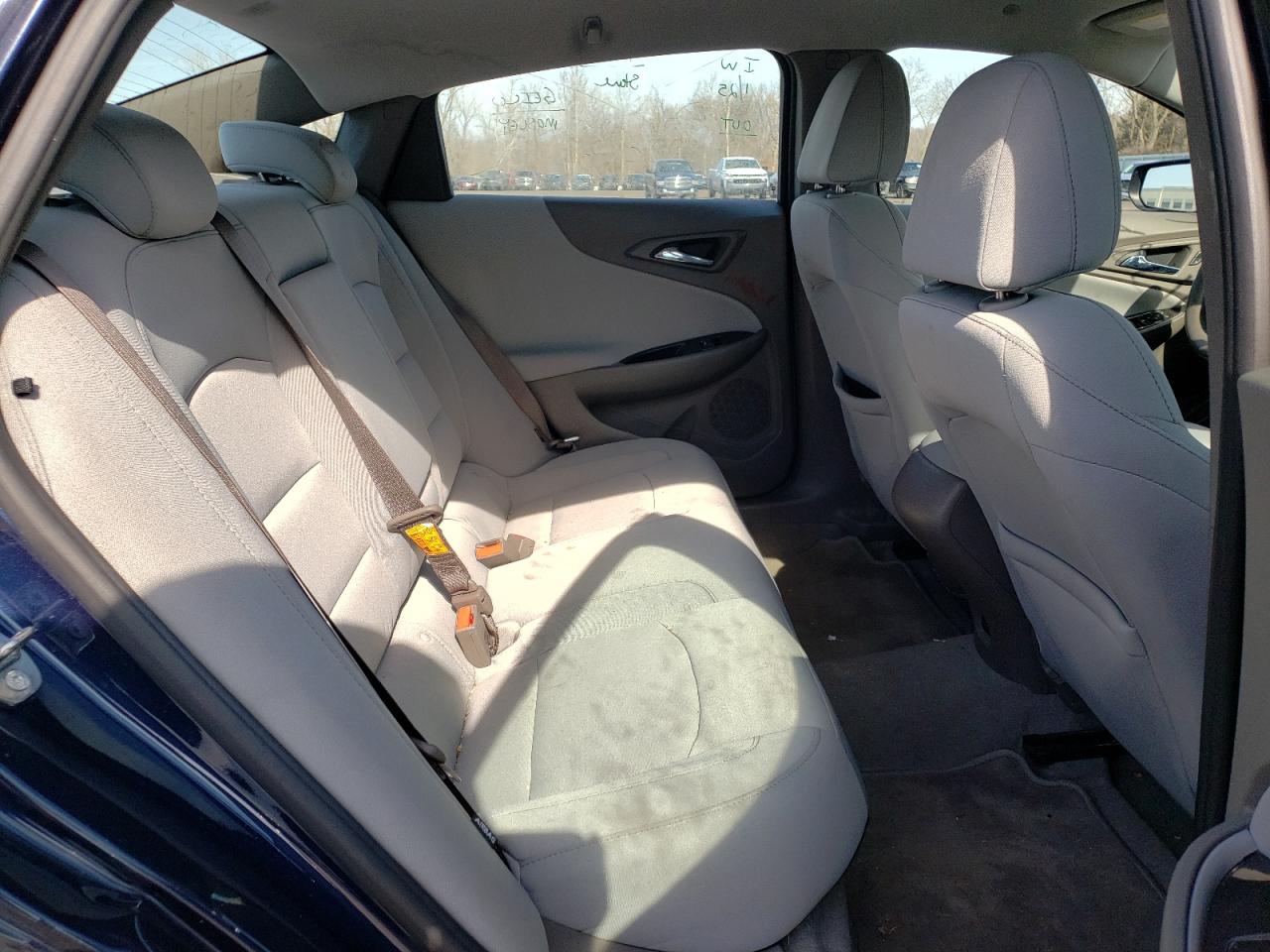 Photo 6 from auction – 2017 CHEVROLET MALIBU LS with VIN 1G1ZC5ST4HF102468
