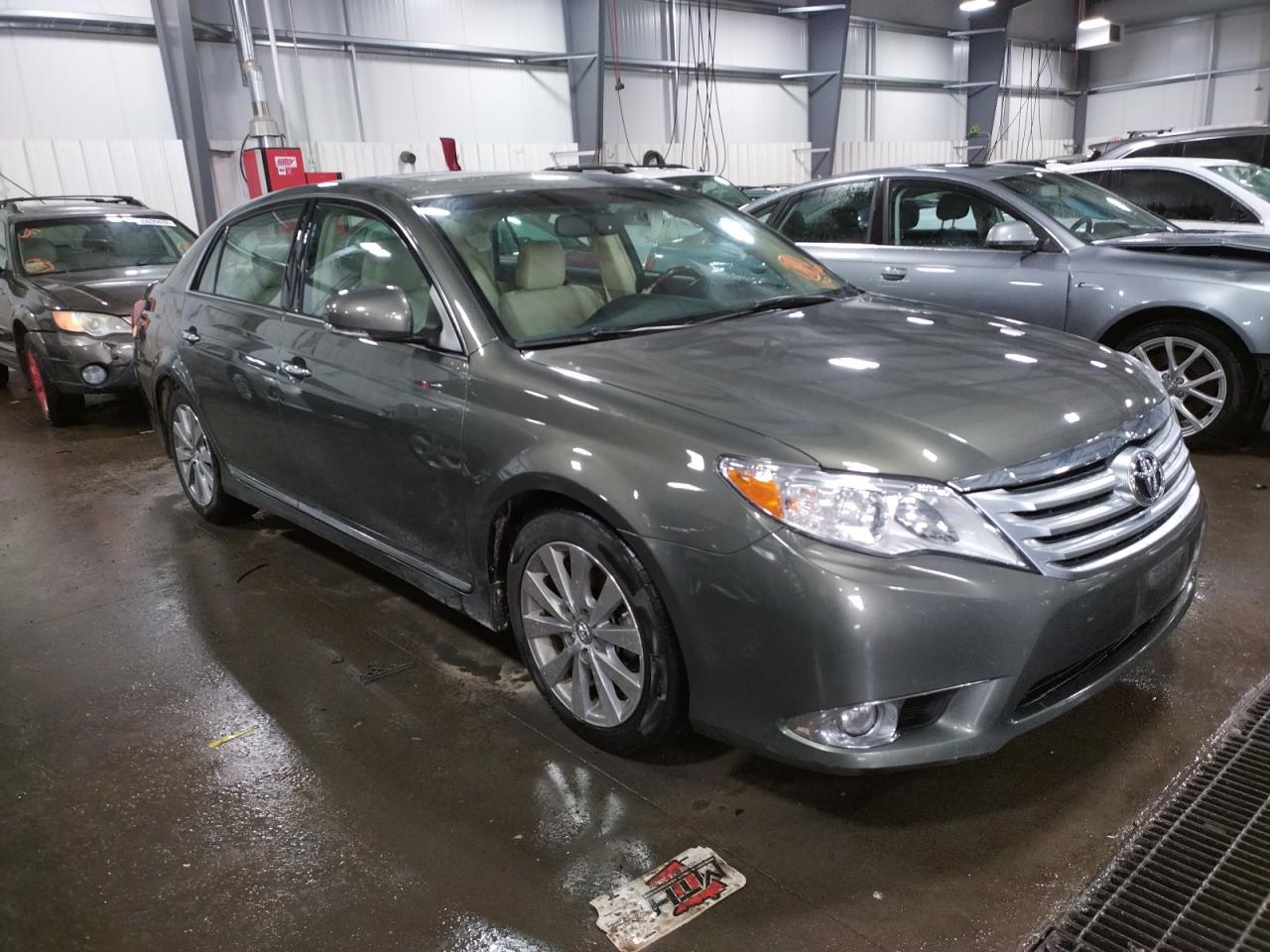TOYOTA AVALON BAS 2012 with VIN 4T1BK3DB8CU448303 - Photo from auction