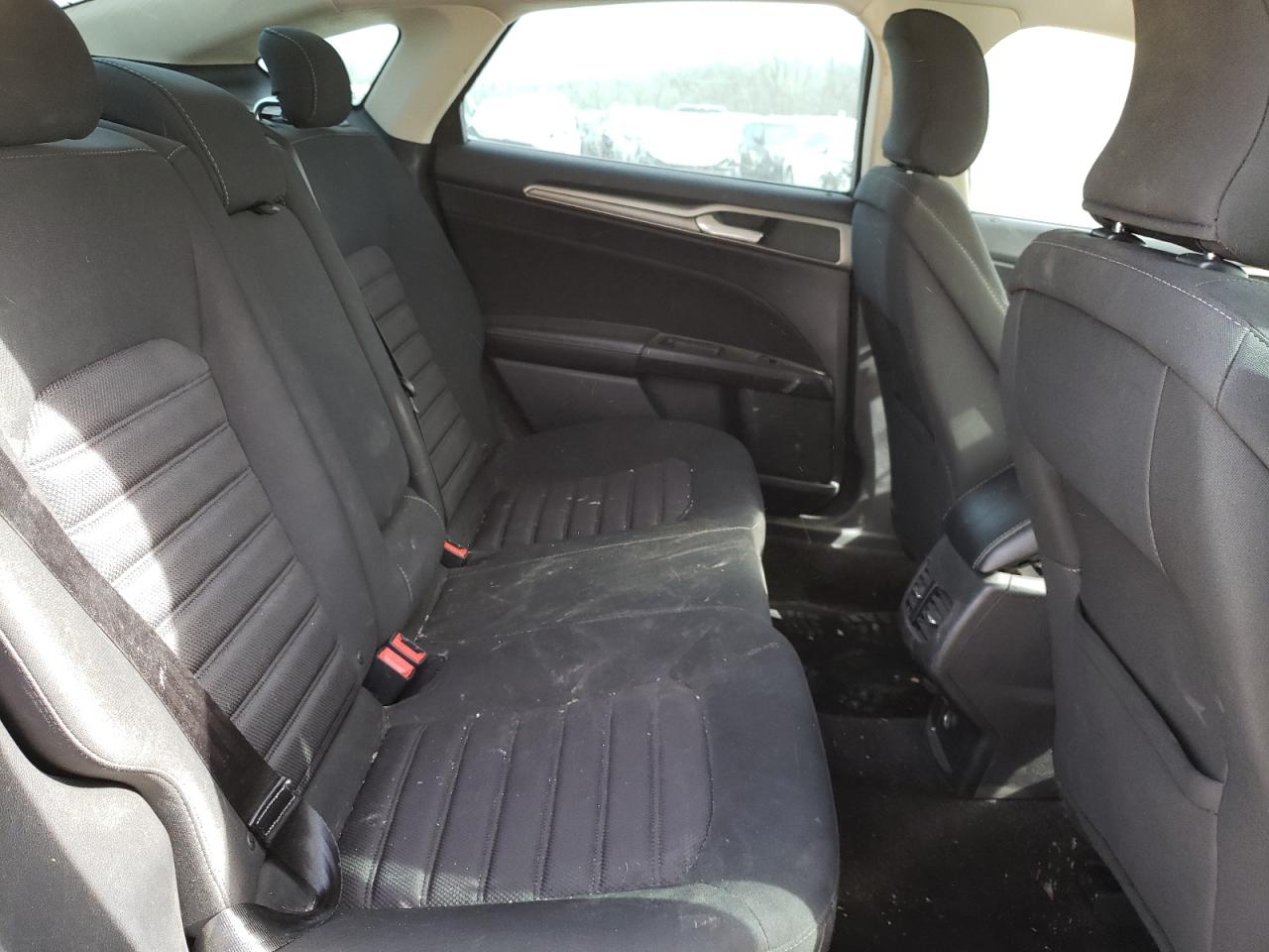 Photo 6 from auction – 2017 FORD FUSION SE with VIN 3FA6P0H74HR150654