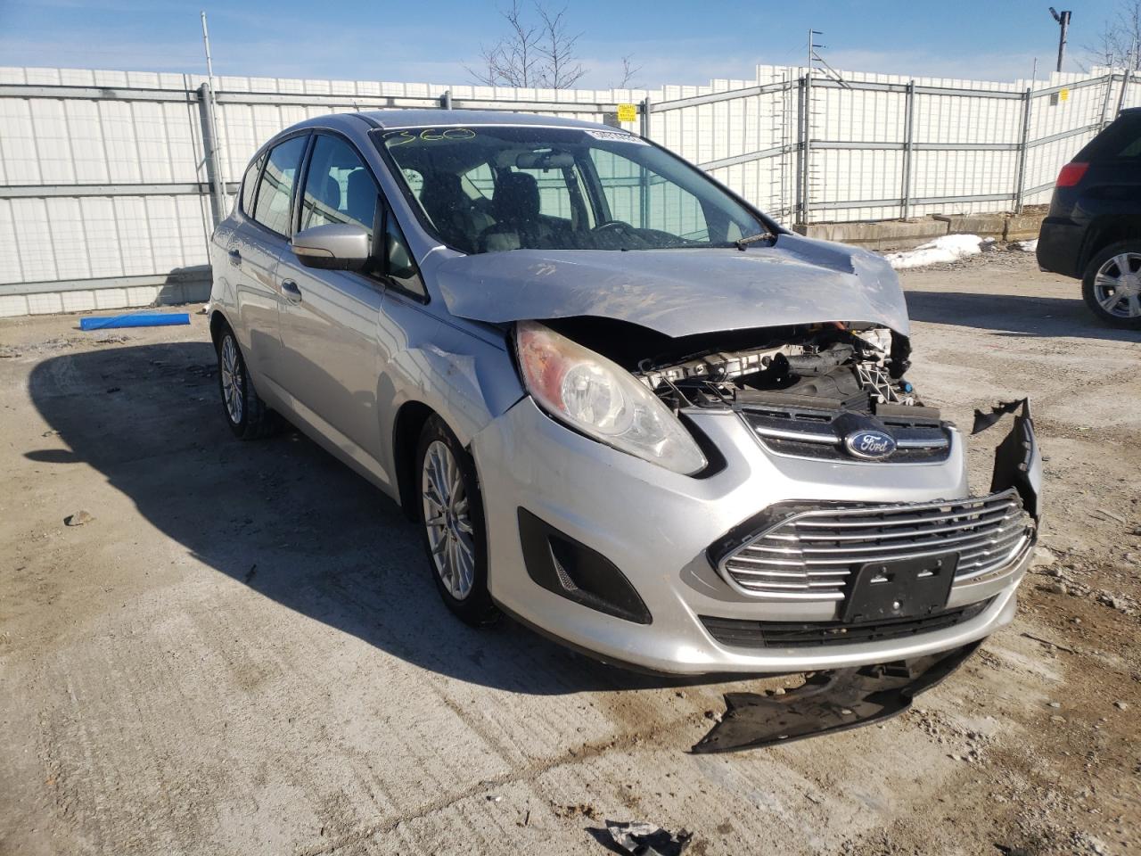 FORD C-MAX SE 2013 with VIN 1FADP5AU8DL504415 - Photo from auction