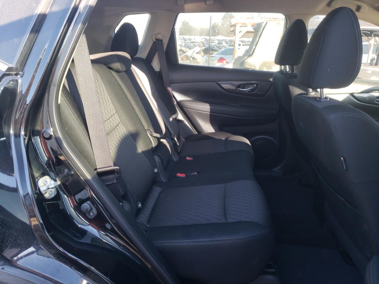 Photo 6 from auction – 2018 NISSAN ROGUE S with VIN KNMAT2MTXJP501109