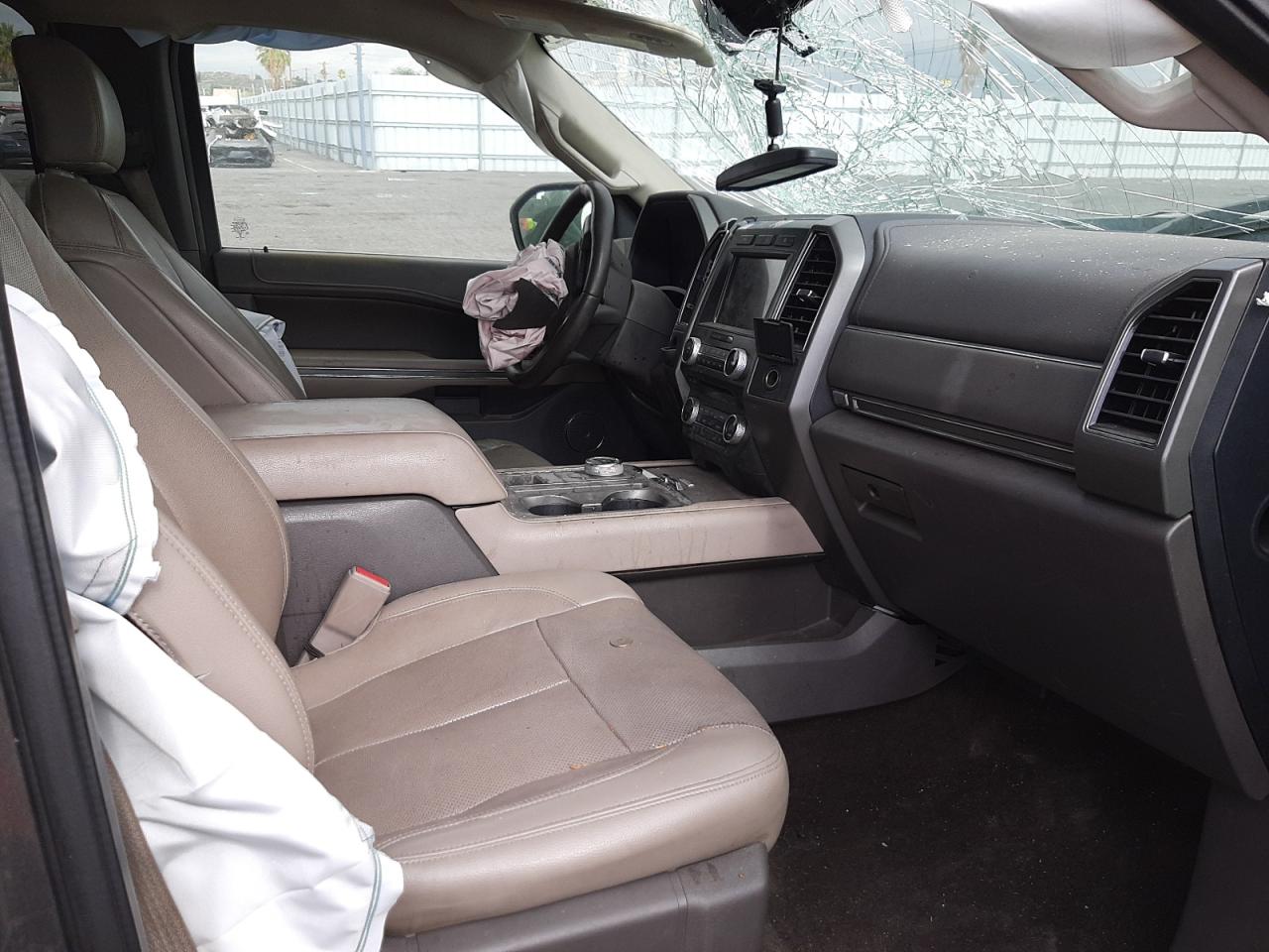 Photo 5 from auction – 2018 FORD EXPEDITION with VIN 1FMJU1HT0JEA18320