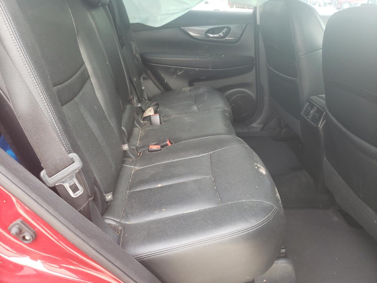 Photo 6 from auction – 2016 NISSAN ROGUE S with VIN 5N1AT2MT3GC795271