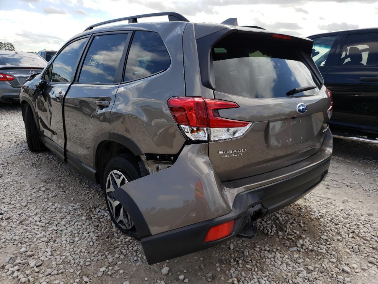 Photo 3 from auction – 2021 SUBARU FORESTER P with VIN JF2SKAFC7MH441370