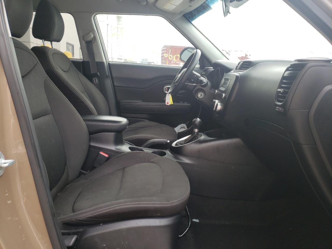 Photo 5 from auction – 2016 KIA SOUL with VIN KNDJN2A26G7262334
