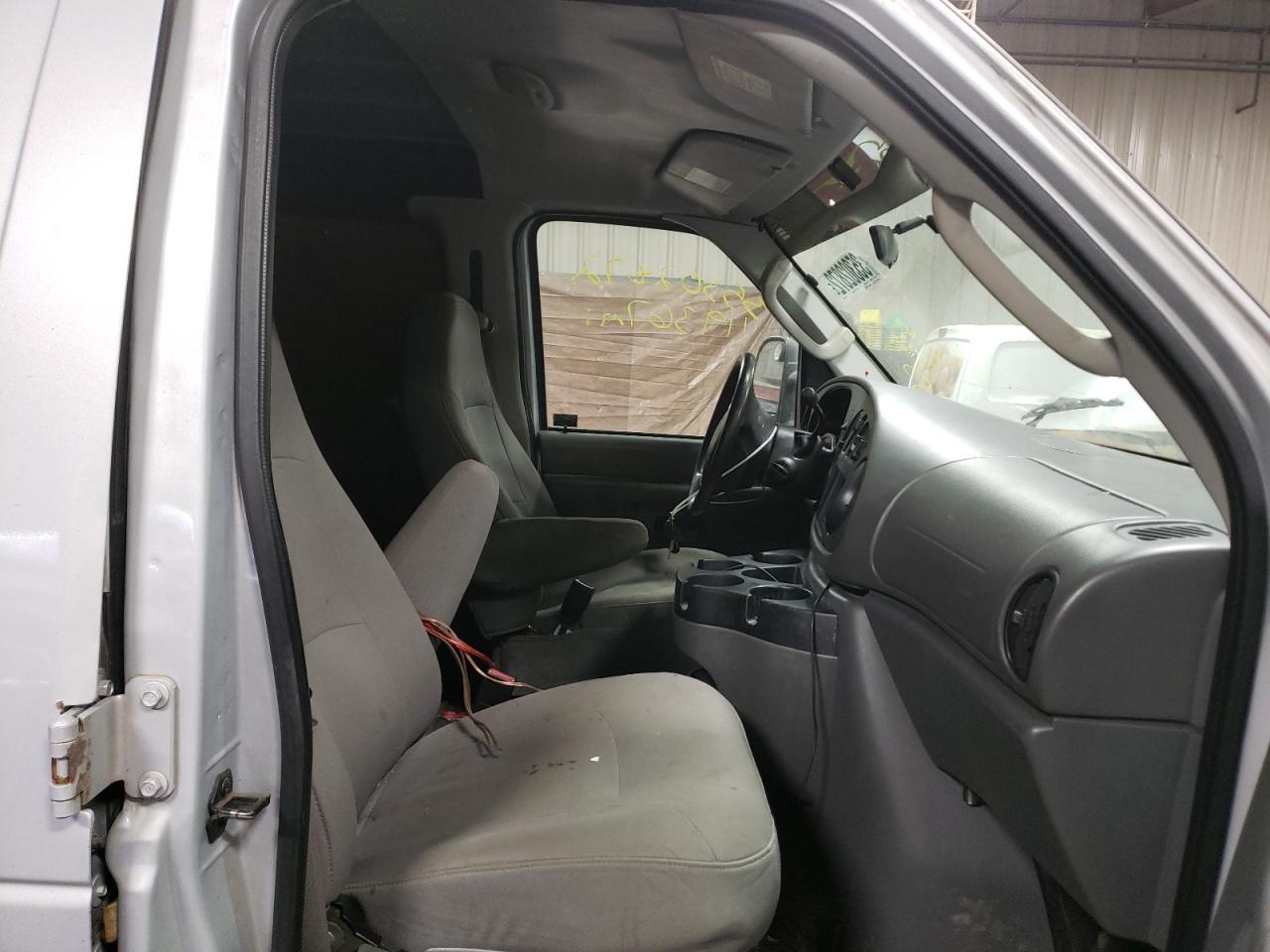 Photo 5 from auction – 2008 FORD ECONOLINE with VIN 1FTNE14W78DA18933