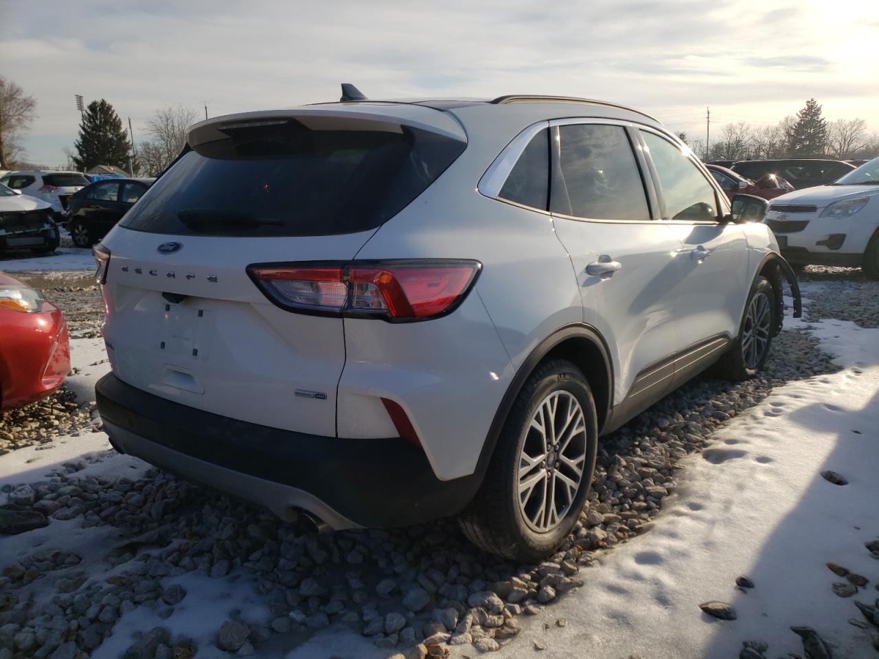 Photo 4 from auction – 2020 FORD ESCAPE SEL with VIN 1FMCU9H63LUA73614