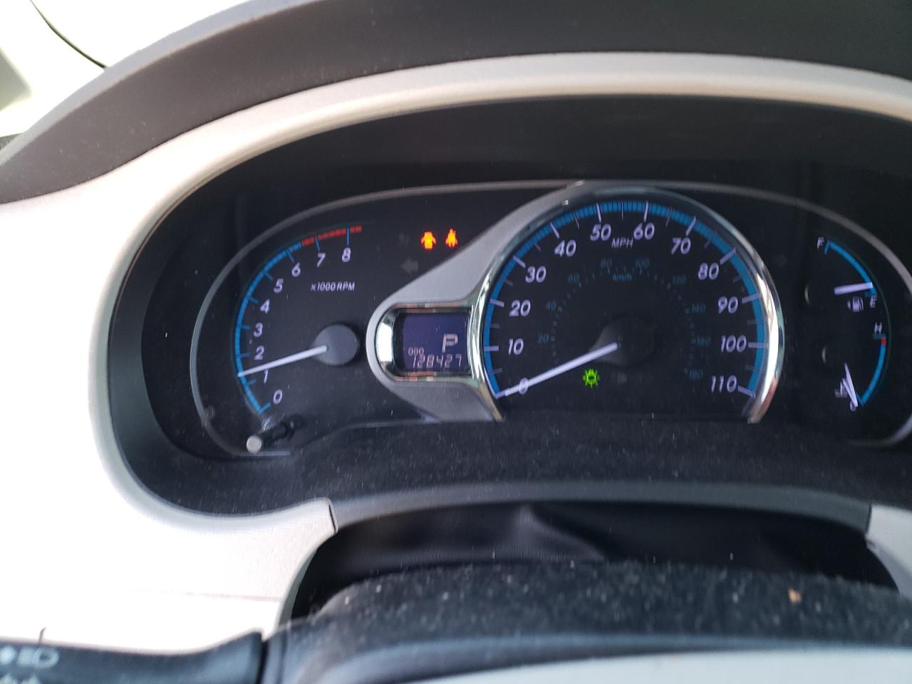 Photo 8 from auction – 2014 TOYOTA SIENNA XLE with VIN 5TDYK3DC5ES415788