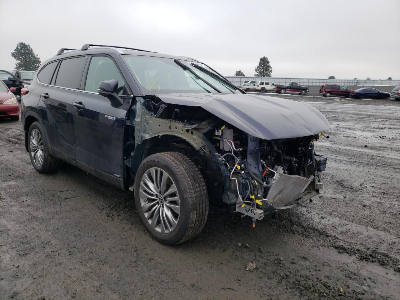 TOYOTA HIGHLANDER 2021 with VIN 5TDEBRCH3MS068480 - Photo from auction