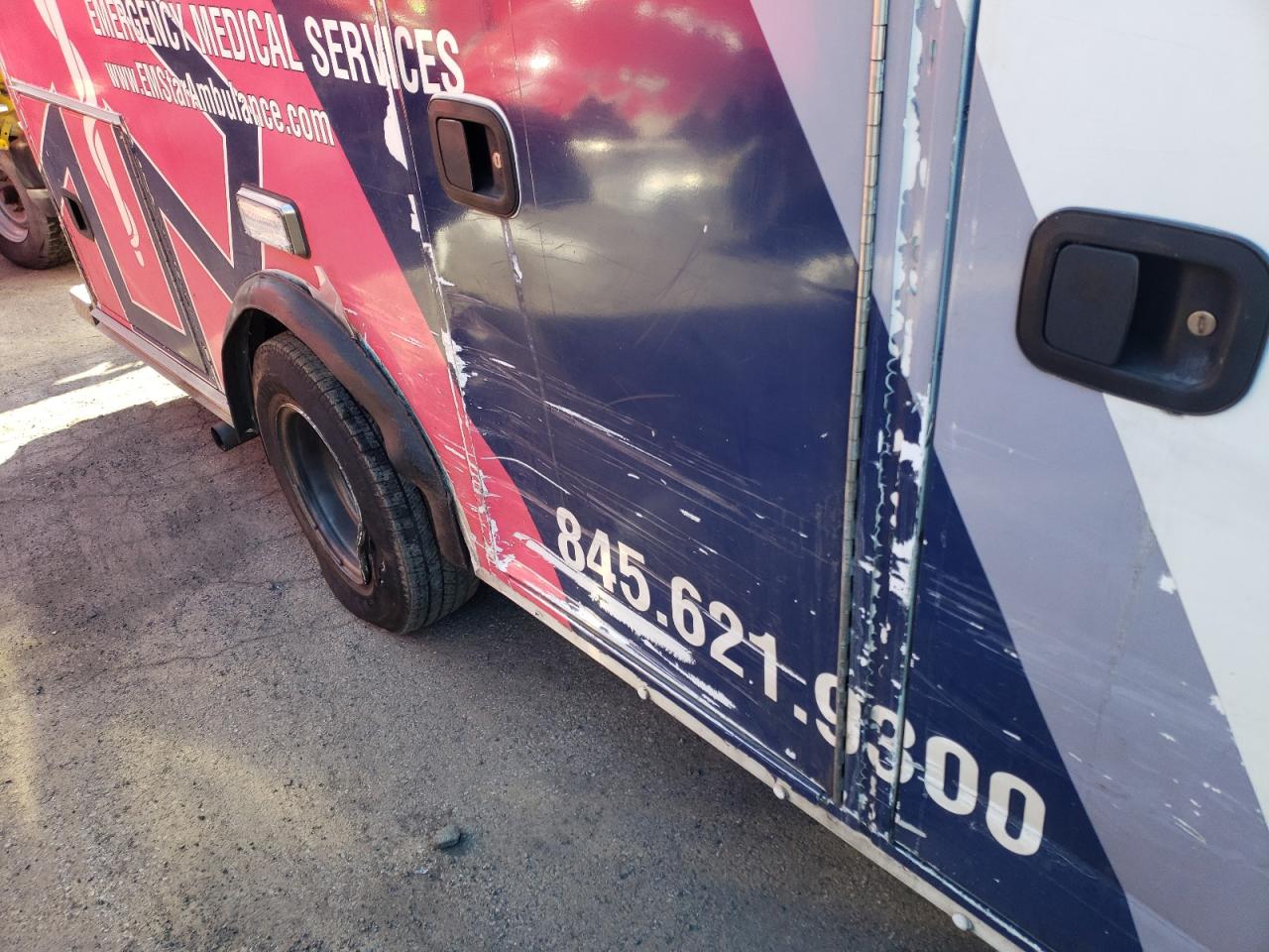 Photo 9 from auction – 2014 FORD ECONOLINE with VIN 1FDWE3FS6EDA82172