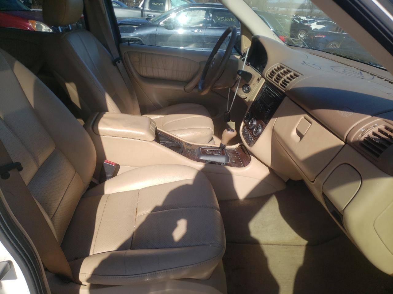 Photo 5 from auction – 2002 MERCEDES-BENZ ML 320 with VIN 4JGAB54E12A343314