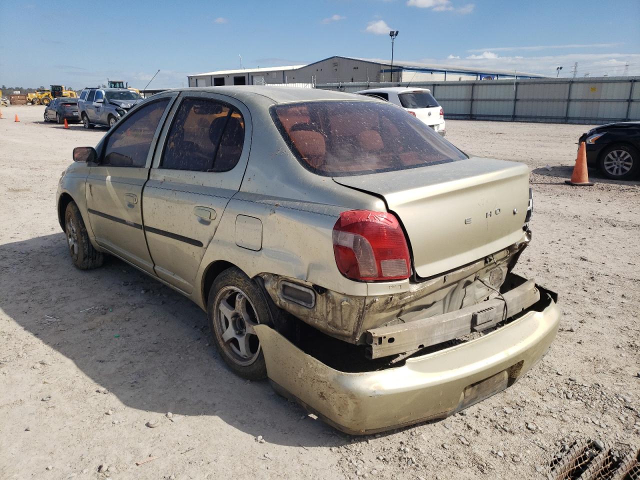 Photo 3 from auction – 2000 TOYOTA ECHO with VIN JTDBT1237Y0092863
