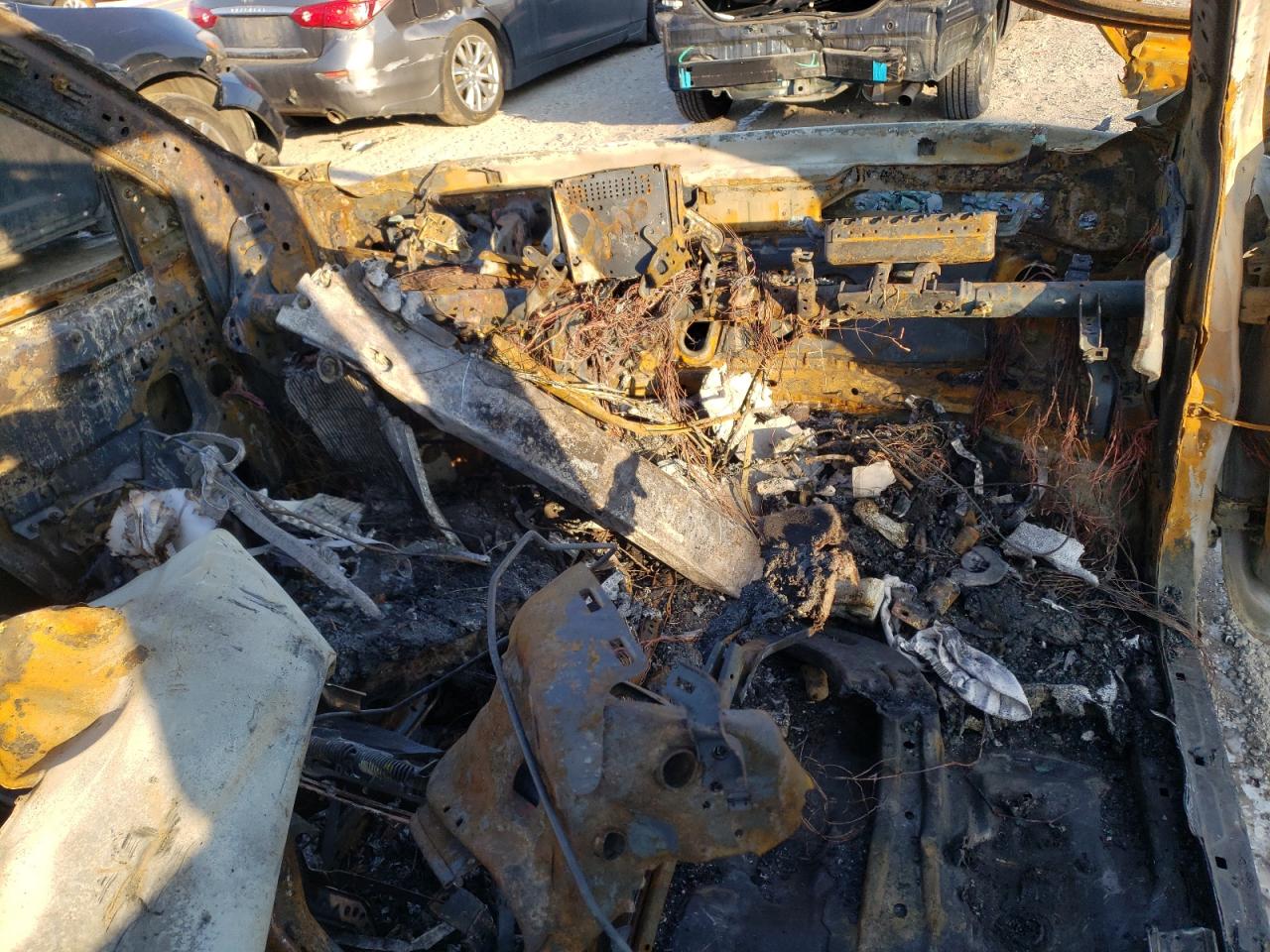 Photo 10 from auction – 2014 NISSAN PATHFINDER with VIN 5N1CR2MM9EC645338