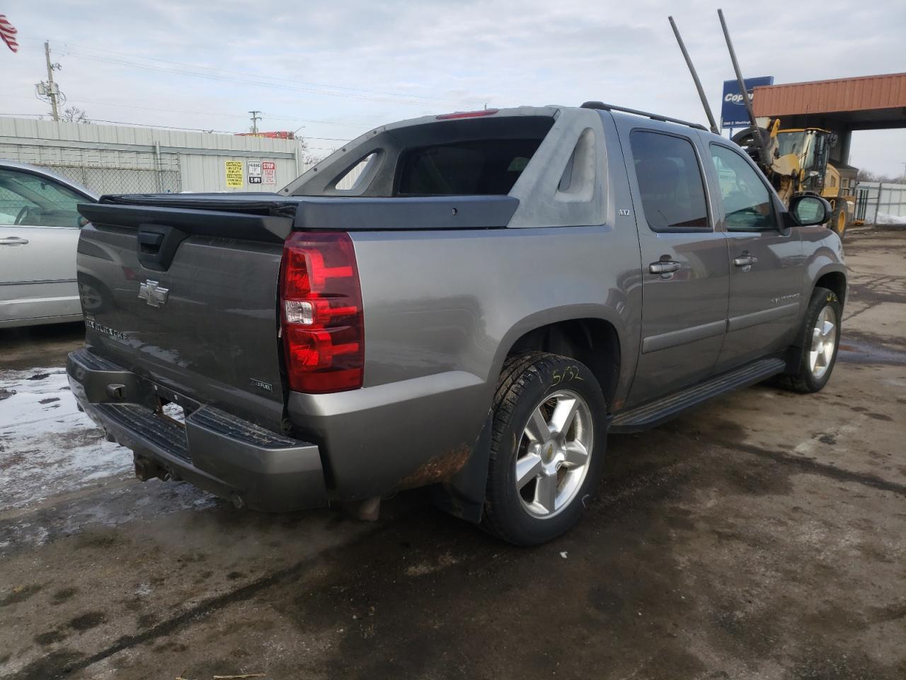 Photo 4 from auction – 2007 CHEVROLET AVALANCHE with VIN 3GNFK12327G232792