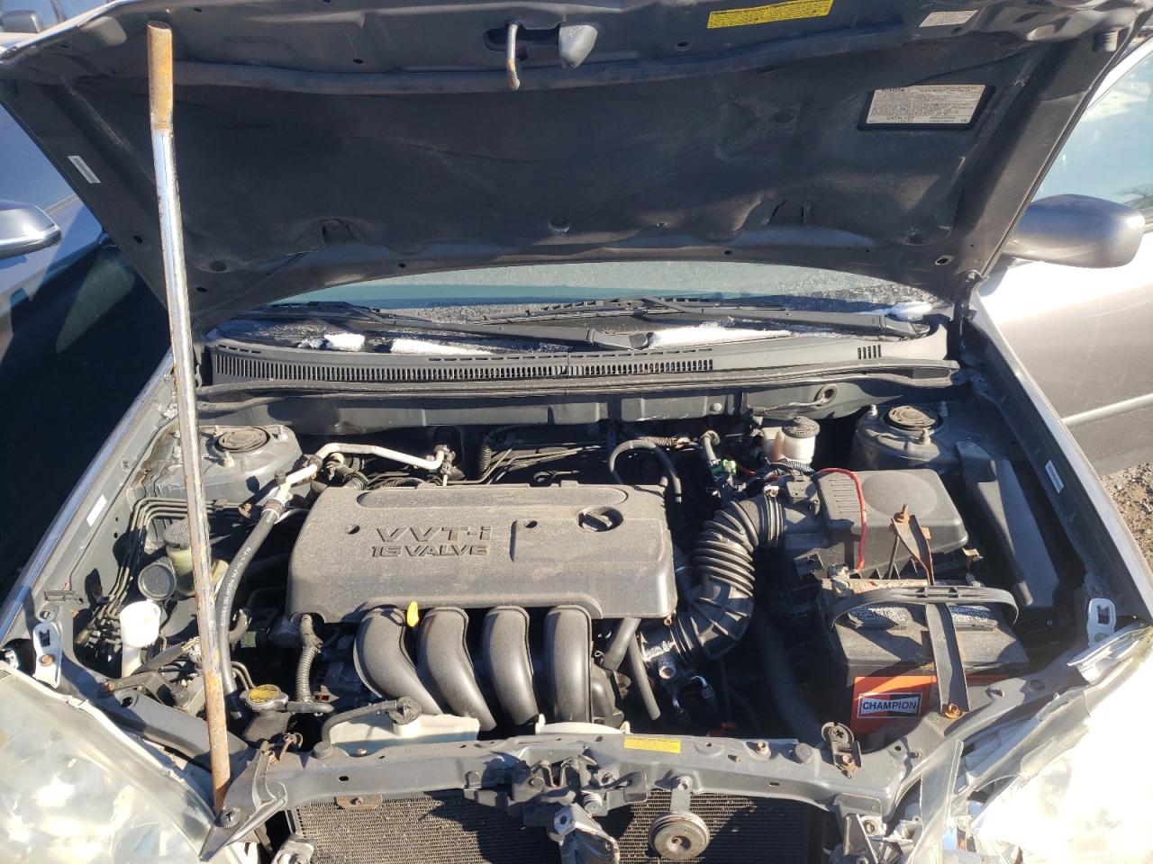 Photo 7 from auction – 2005 TOYOTA COROLLA CE with VIN 1NXBR30E35Z449387