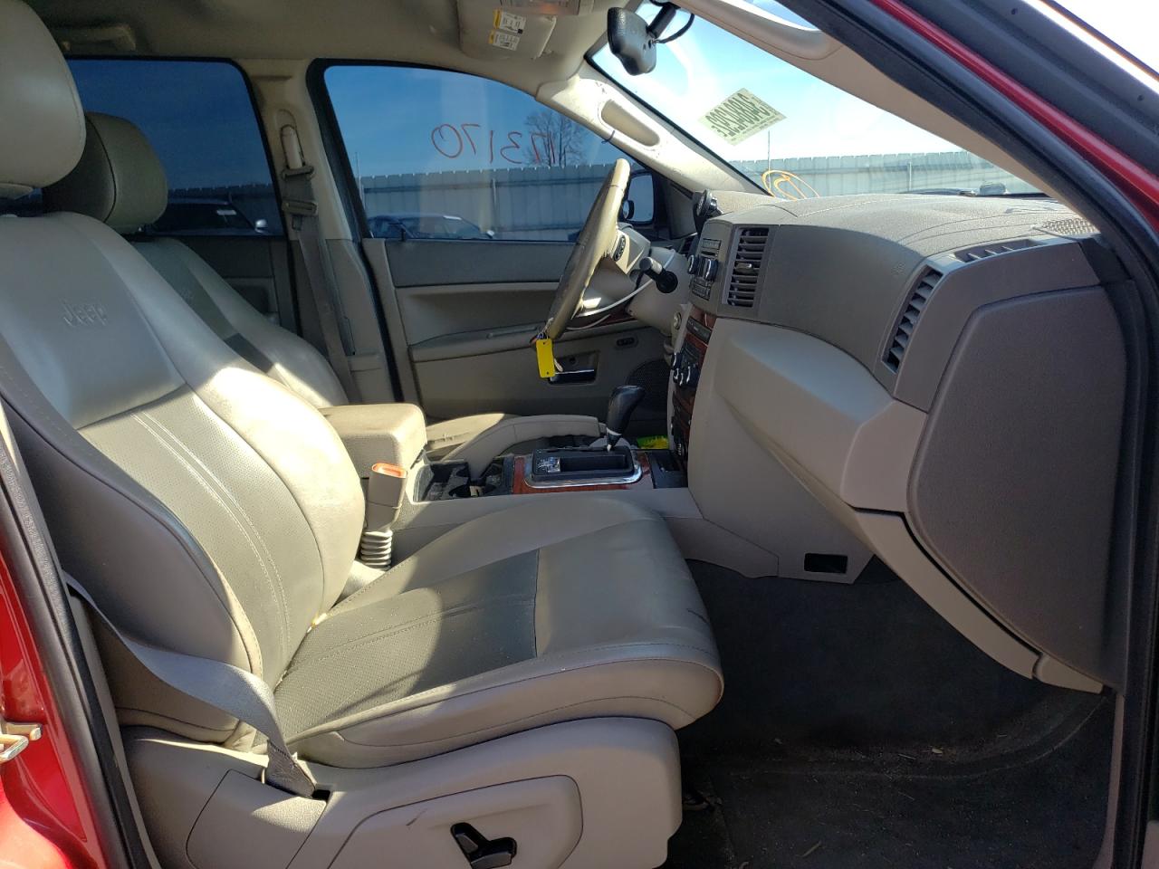 Photo 5 from auction – 2005 JEEP GRAND CHER with VIN 1J4HR58N75C530570