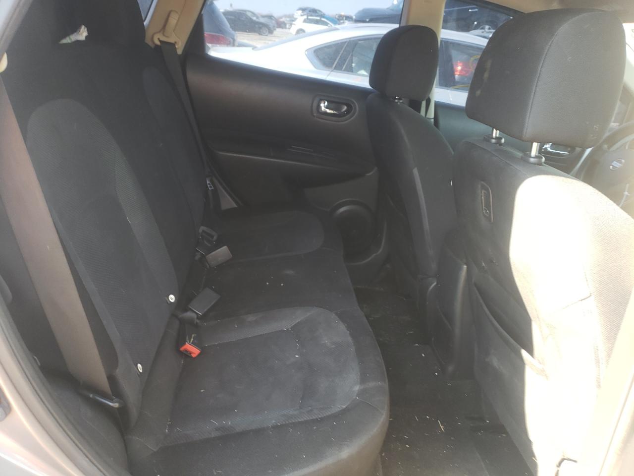 Photo 6 from auction – 2013 NISSAN ROGUE S with VIN JN8AS5MV2DW115627