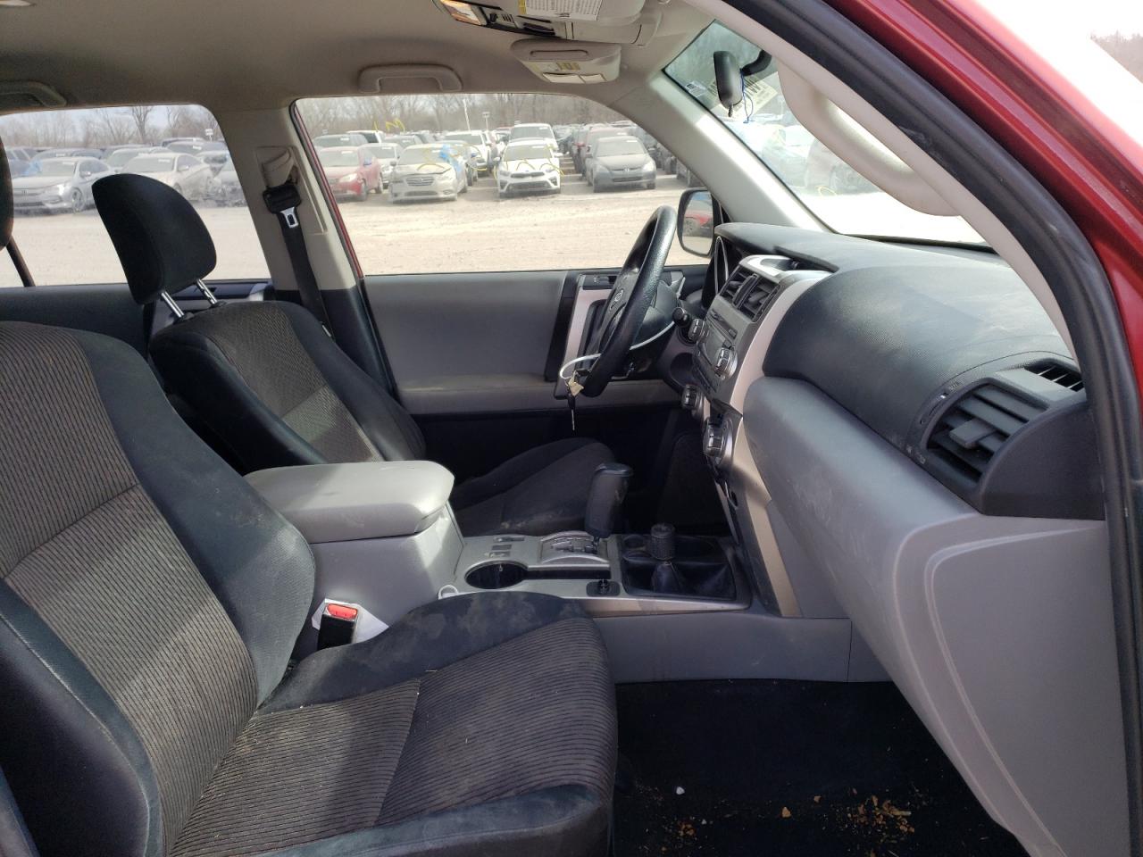 Photo 5 from auction – 2011 TOYOTA 4RUNNER SR with VIN JTEBU5JR1B5074679