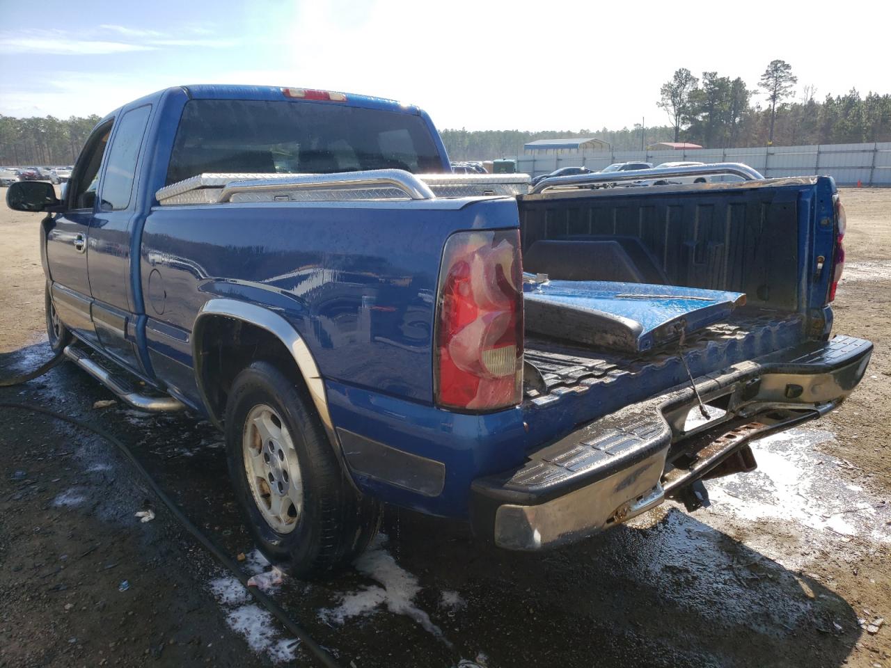 Photo 3 from auction – 2004 CHEVROLET SILVERADO with VIN 2GCEC19V141332492