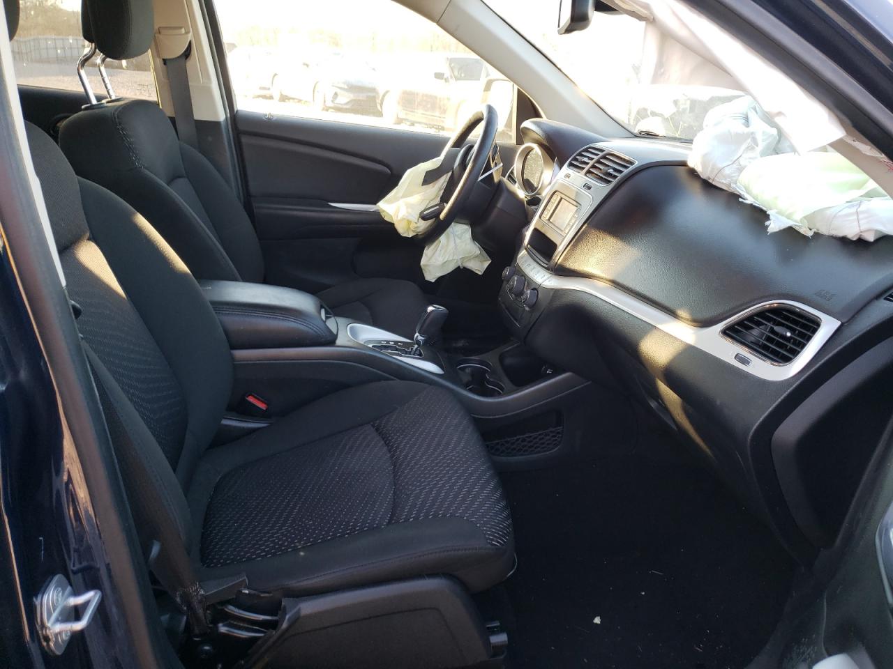 Photo 5 from auction – 2019 DODGE JOURNEY SE with VIN 3C4PDCAB6KT789507