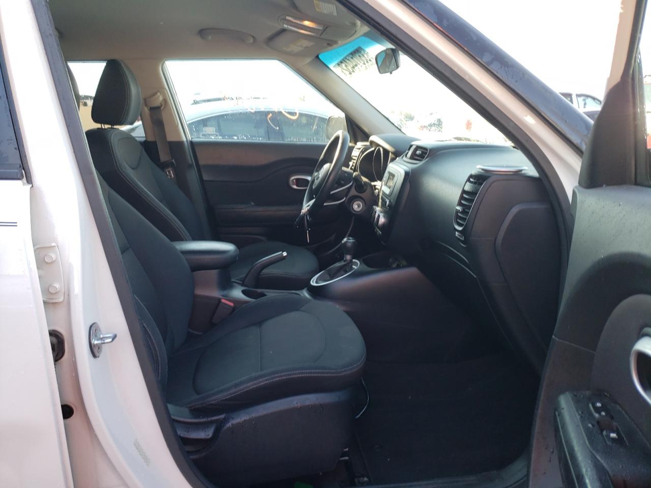 Photo 5 from auction – 2014 KIA SOUL with VIN KNDJN2A20E7069268