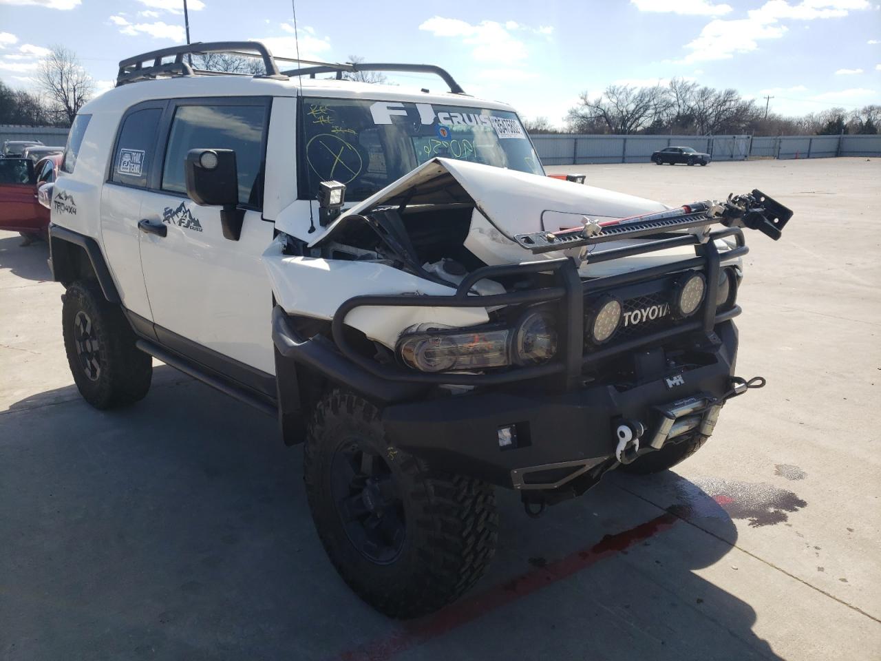 TOYOTA FJ CRUISER 2008 with VIN JTEBU11F38K032121 - Photo from auction