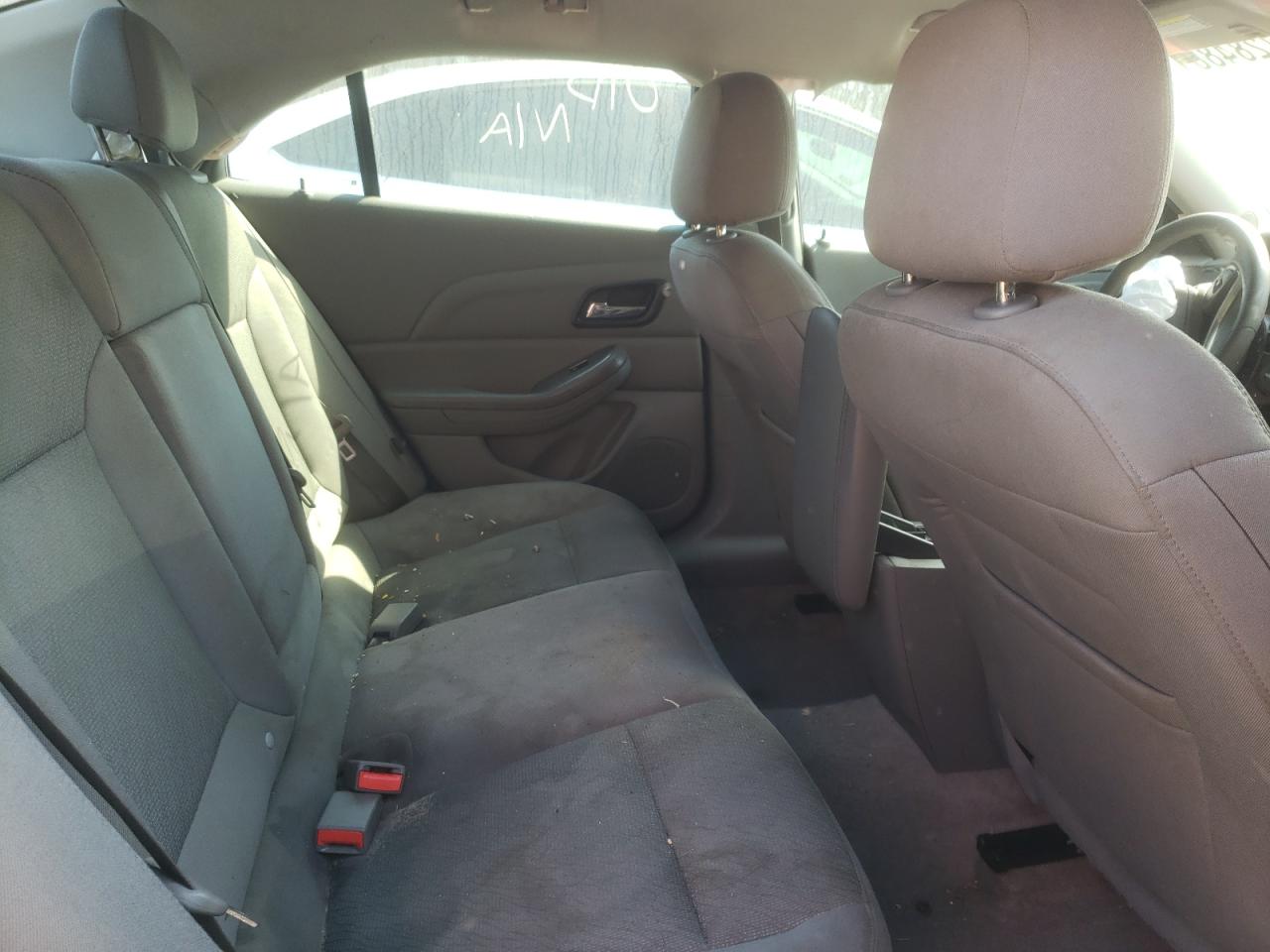 Photo 6 from auction – 2015 CHEVROLET MALIBU LS with VIN 1G11B5SL4FF347381