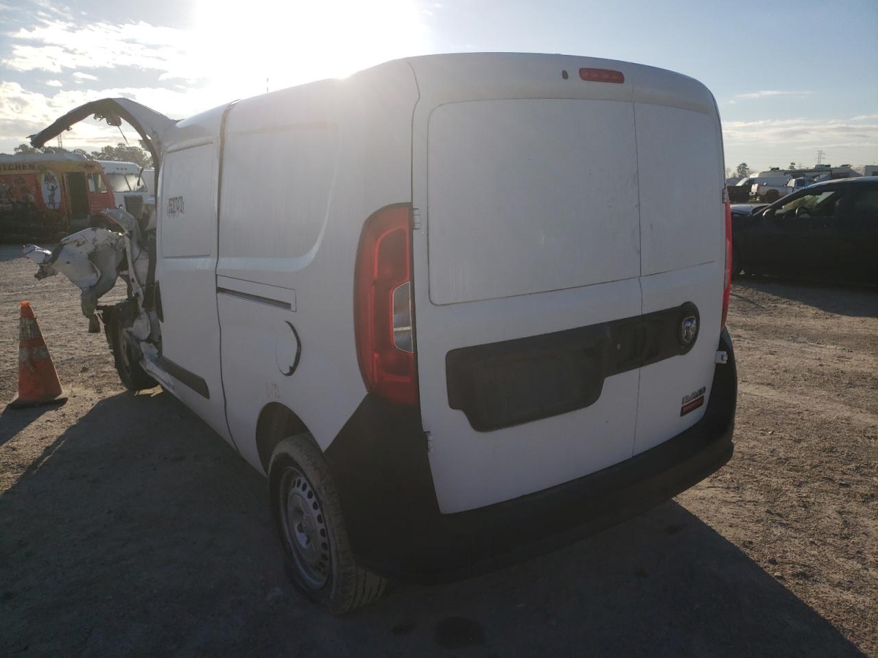 Photo 3 from auction – 2019 RAM PROMASTER with VIN ZFBHRFAB1K6N41640