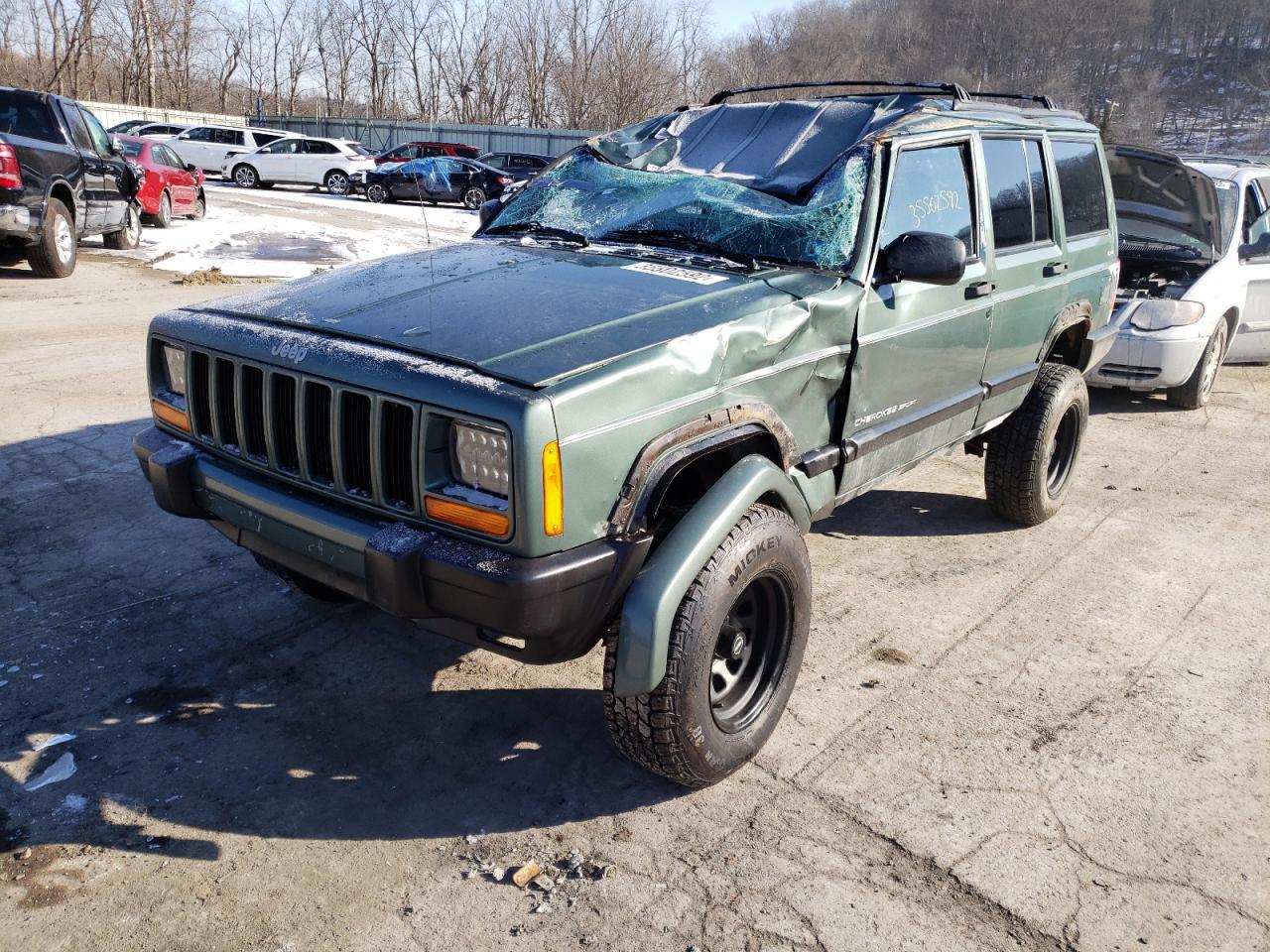 Photo 2 from auction – 2000 JEEP CHEROKEE S with VIN 1J4FF48S7YL114636