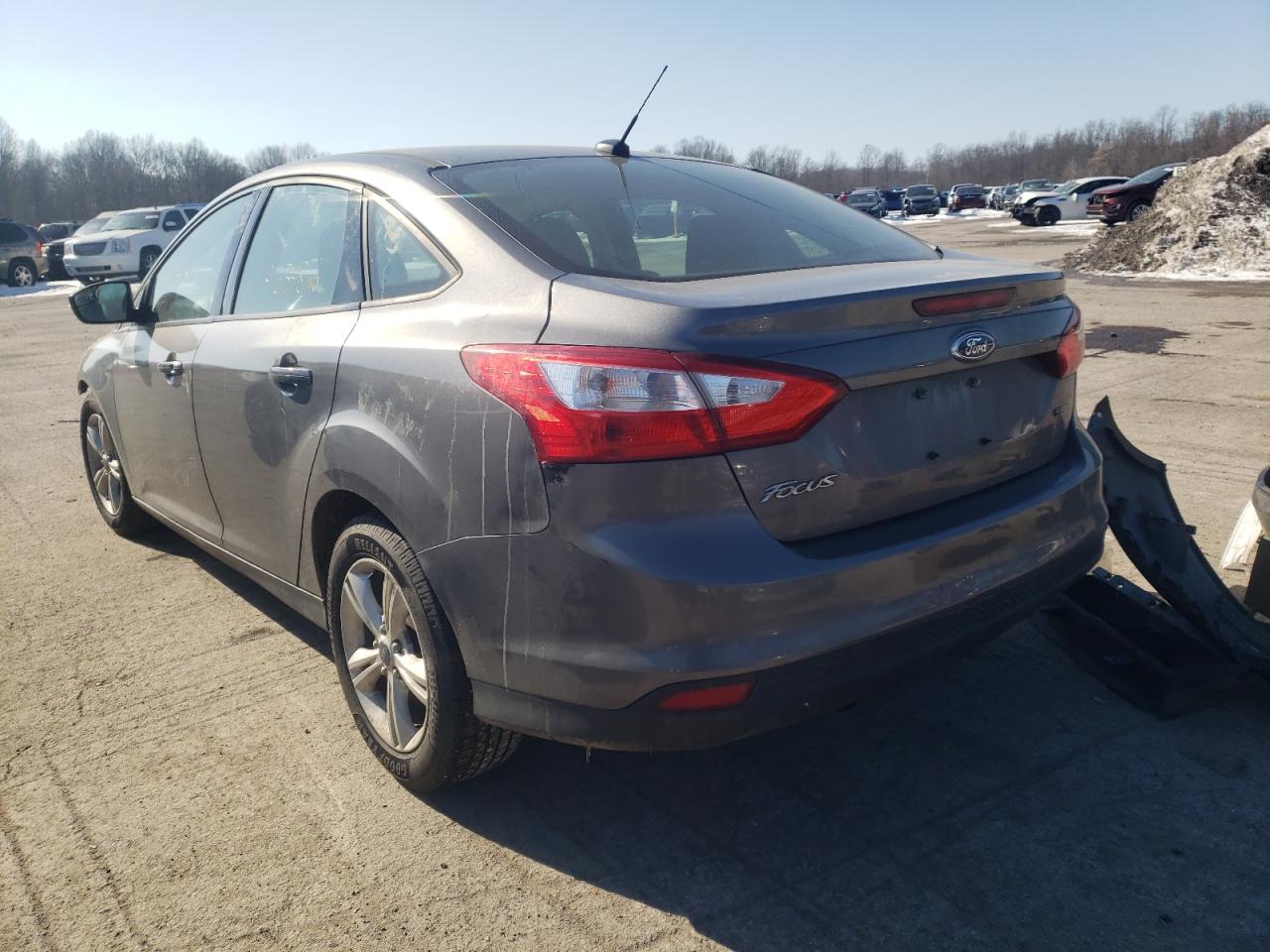 Photo 3 from auction – 2014 FORD FOCUS SE with VIN 1FADP3F20EL435166