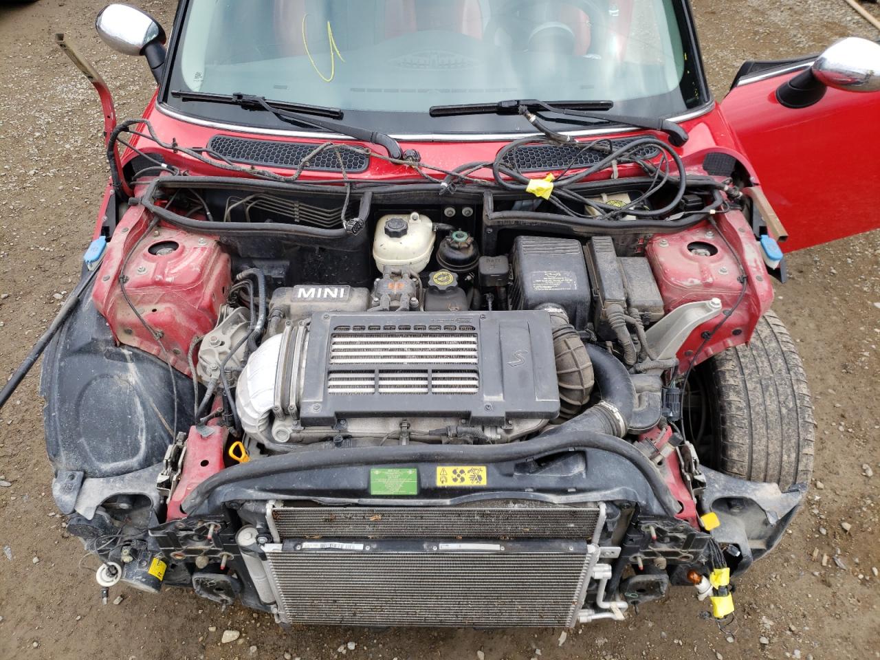 Photo 7 from auction – 2004 MINI COOPER S with VIN WMWRE33494TD86043