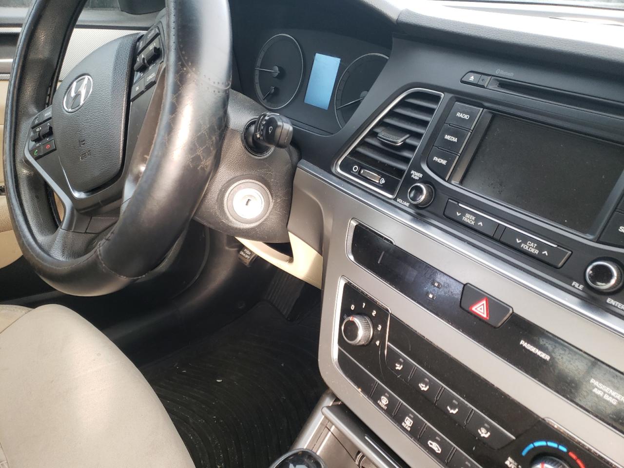 Photo 9 from auction – 2015 HYUNDAI SONATA SE with VIN 5NPE24AF9FH211798