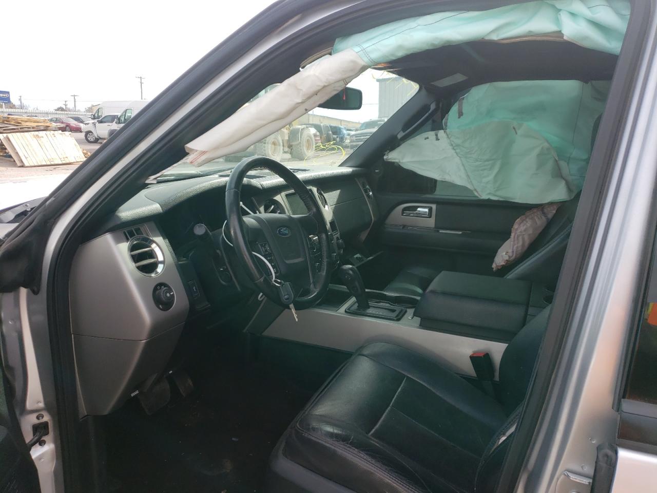 Photo 5 from auction – 2015 FORD EXPEDITION with VIN 1FMJU1HT3FEF47428