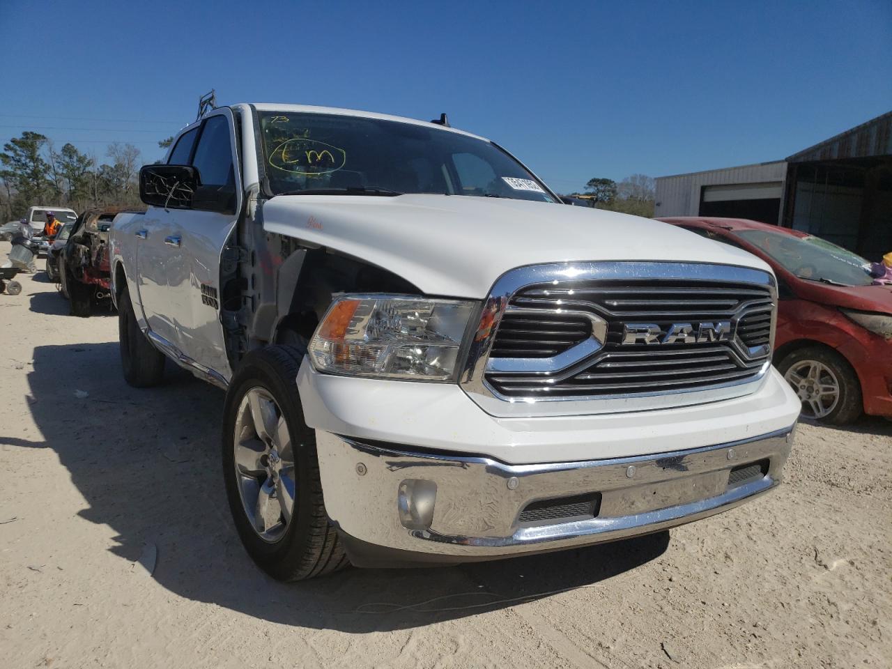 RAM 1500 SLT 2017 с VIN 3C6RR6LT2HG563684 - Фото с аукциона
