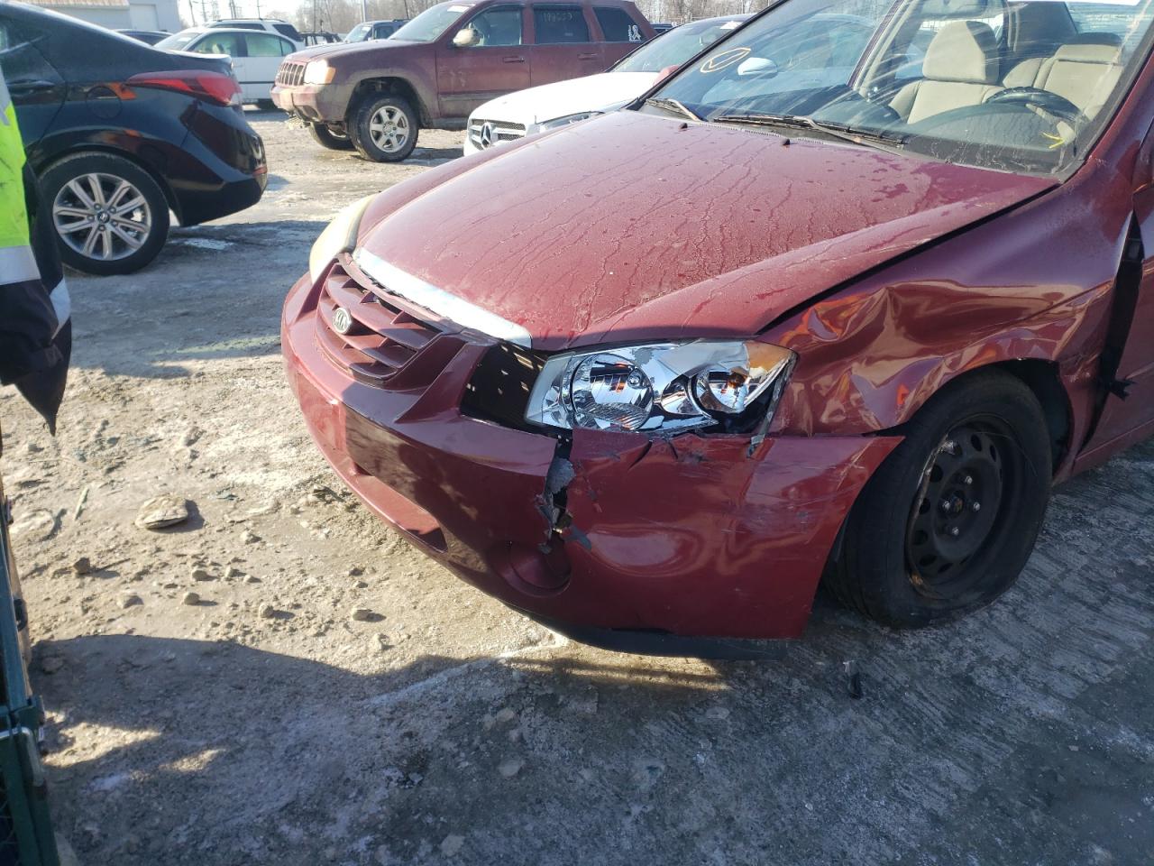 Photo 9 from auction – 2006 KIA SPECTRA LX with VIN KNAFE121965351277