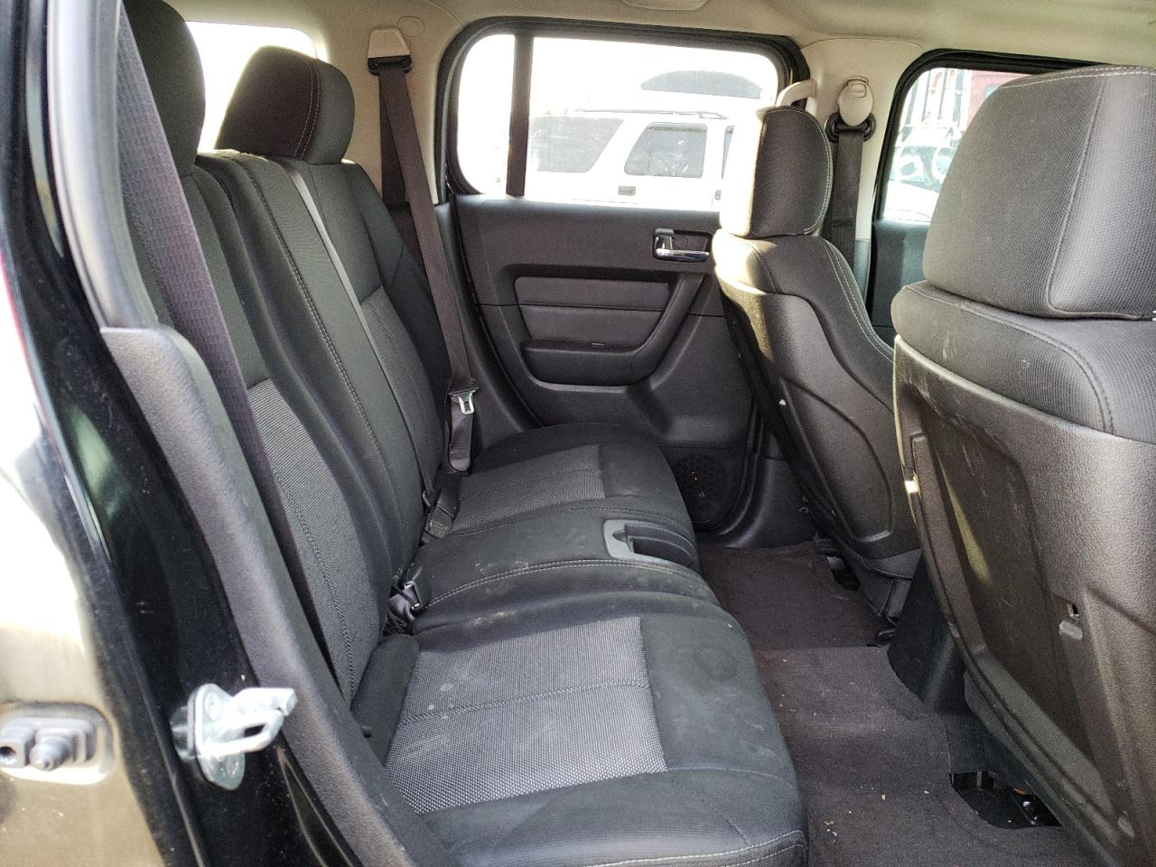 Photo 6 from auction – 2009 HUMMER H3 with VIN 5GTEN13E098118318
