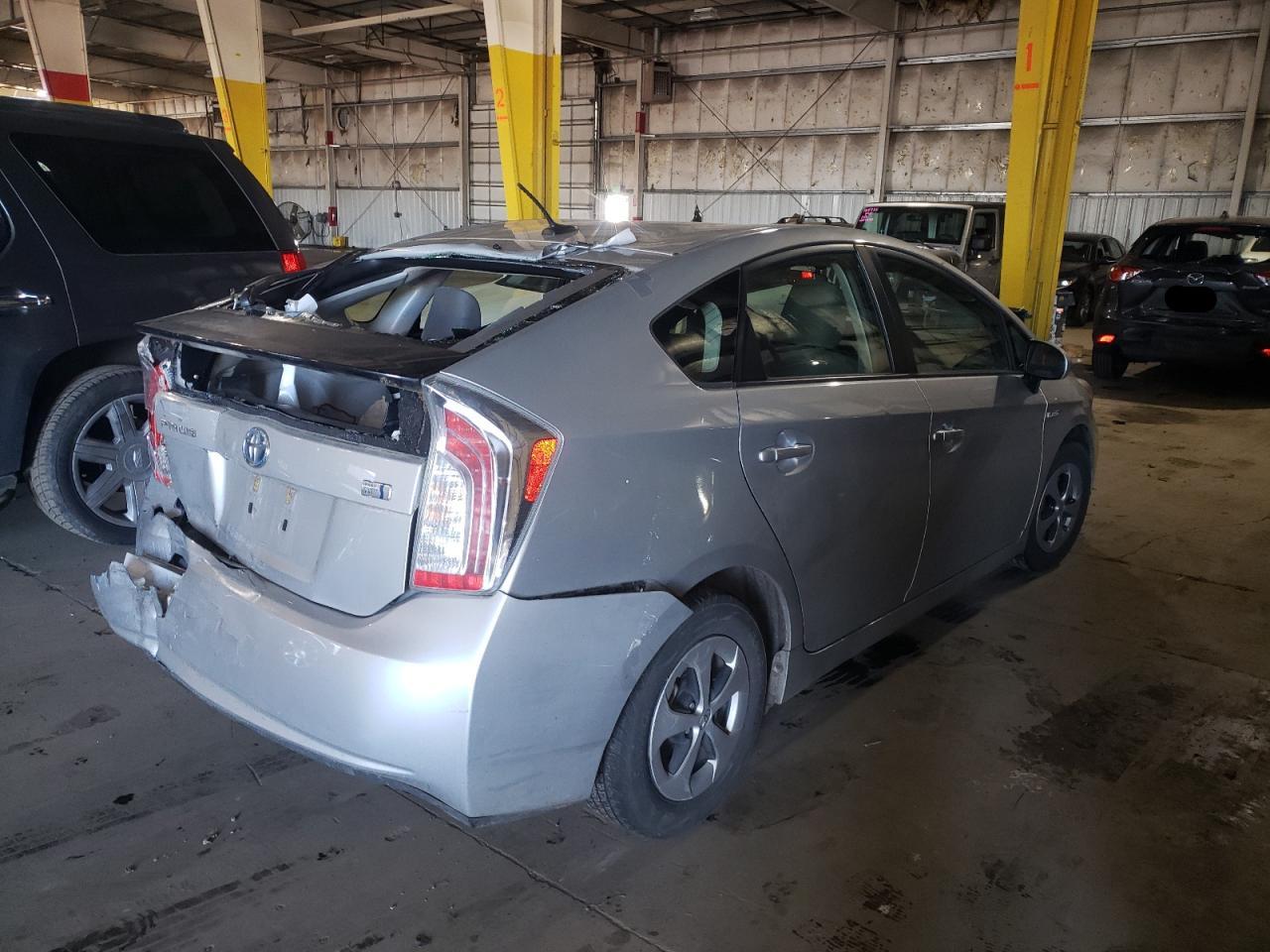 Photo 4 from auction – 2012 TOYOTA PRIUS with VIN JTDKN3DU2C5533693