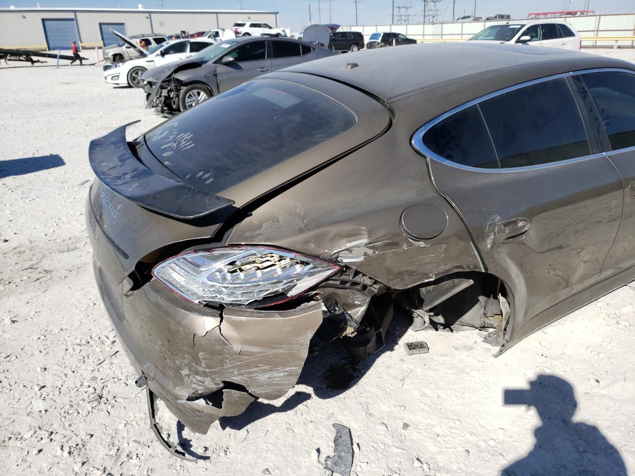 Photo 9 from auction – 2010 PORSCHE PANAMERA S with VIN WP0AB2A78AL061036