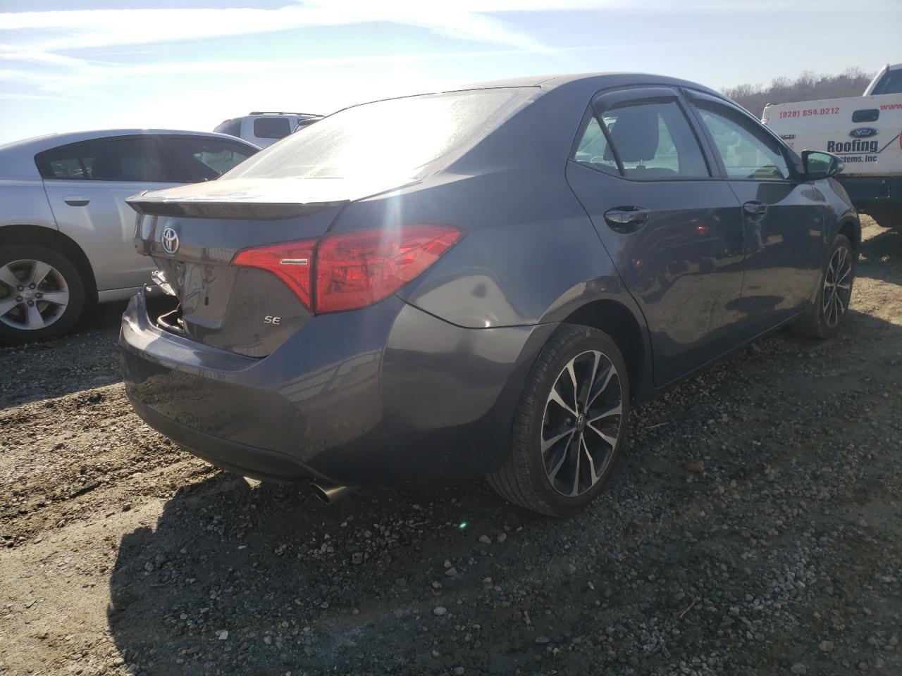 Photo 4 from auction – 2017 TOYOTA COROLLA L with VIN 5YFBURHE1HP715596