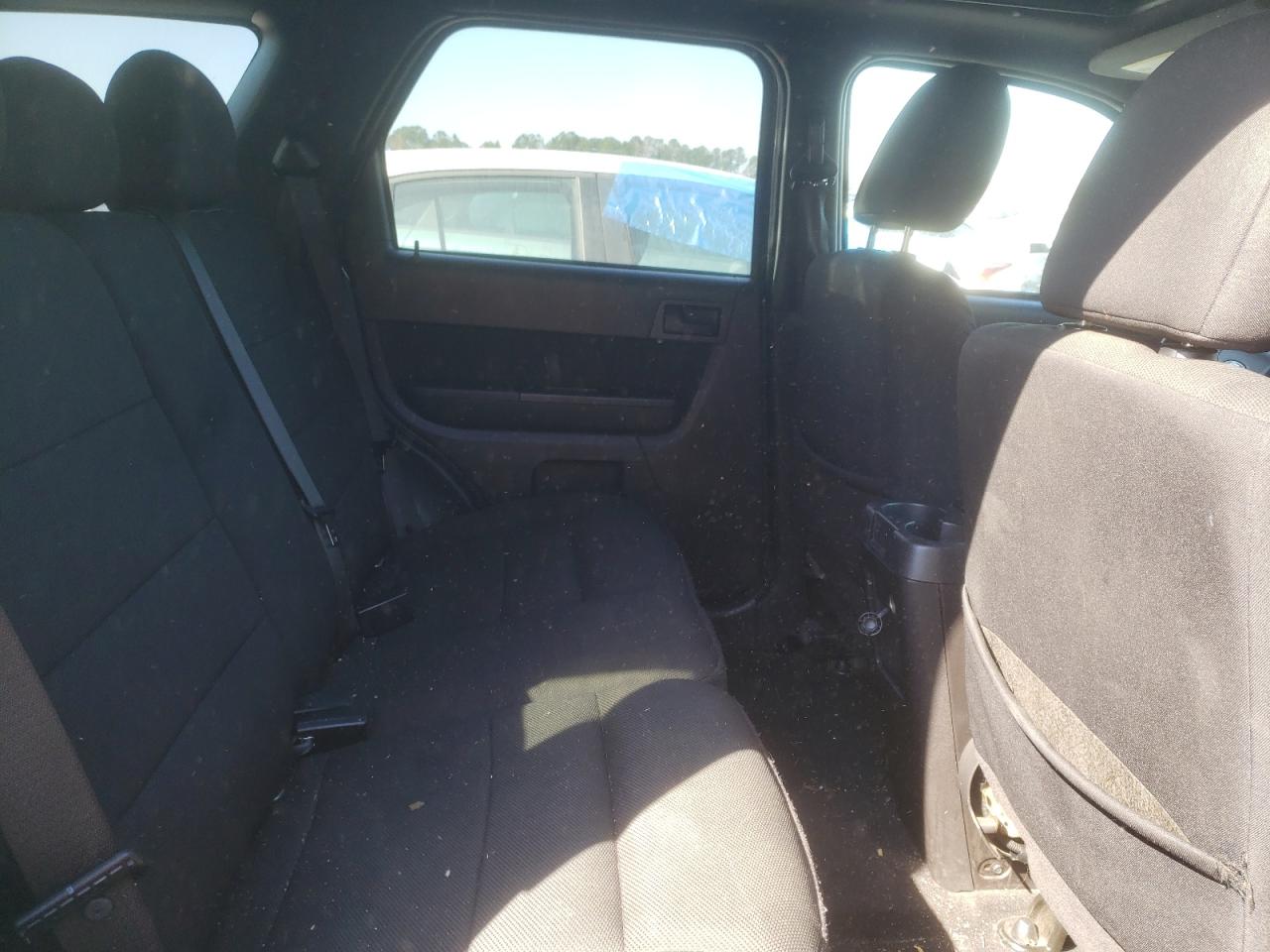 Photo 6 from auction – 2010 FORD ESCAPE XLT with VIN 1FMCU0DG5AKB34965