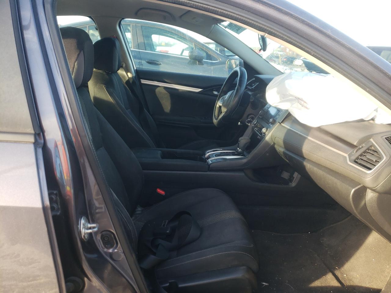 Photo 5 from auction – 2016 HONDA CIVIC LX with VIN 19XFC2F54GE003792