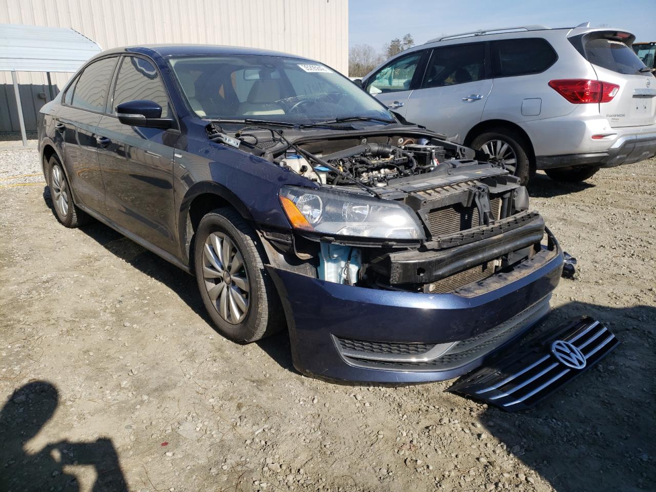 Photo 1 from auction – 2015 VOLKSWAGEN PASSAT S with VIN 1VWAT7A32FC055809