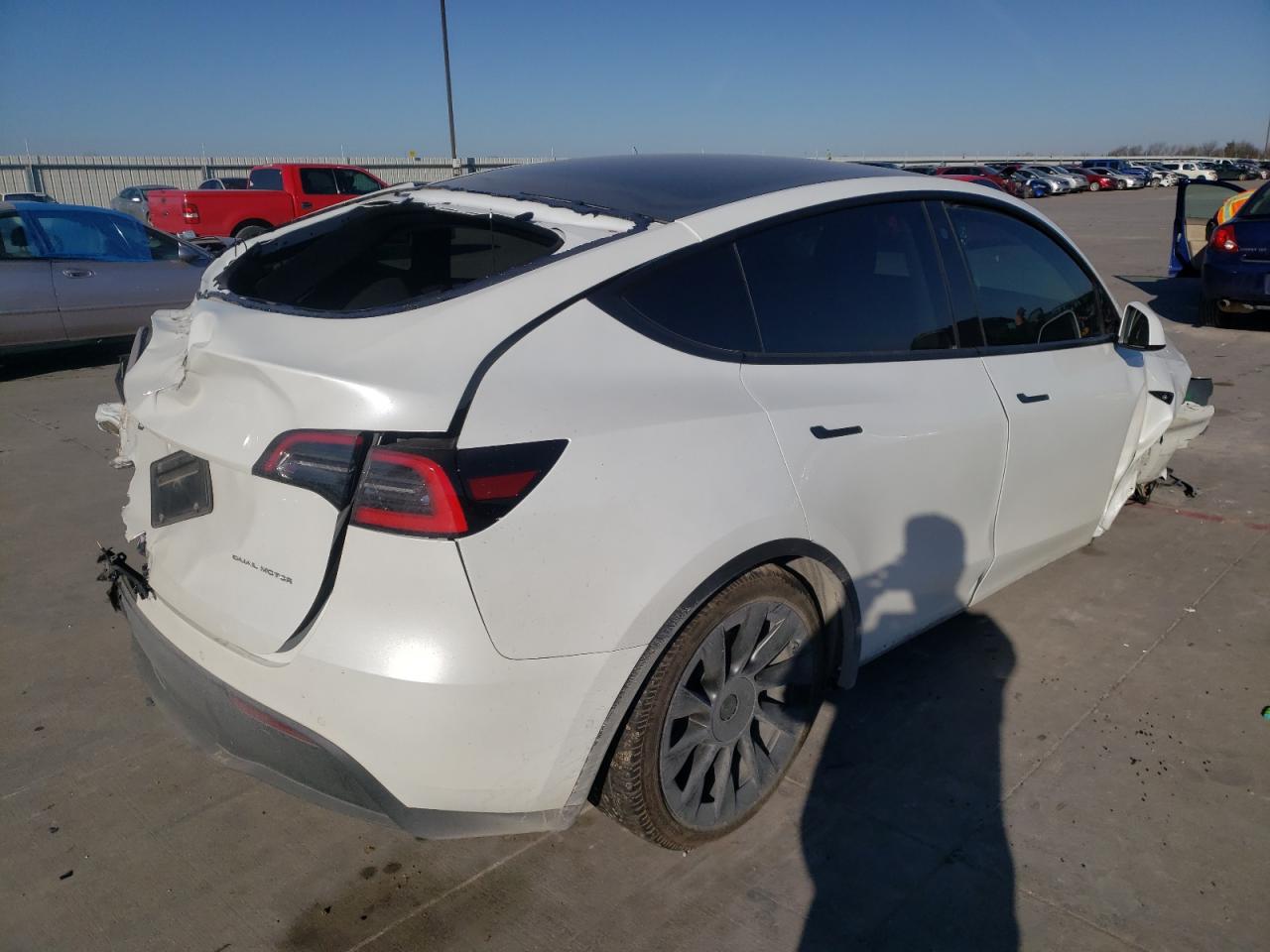 Photo 4 from auction – 2021 TESLA MODEL Y with VIN 5YJYGDEE5MF084267